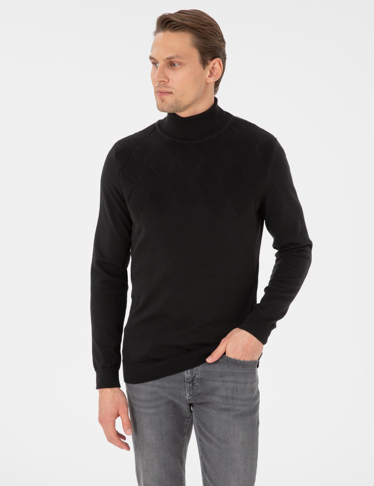 Siyah Slim Fit  Balıkçı Yaka Triko Kazak