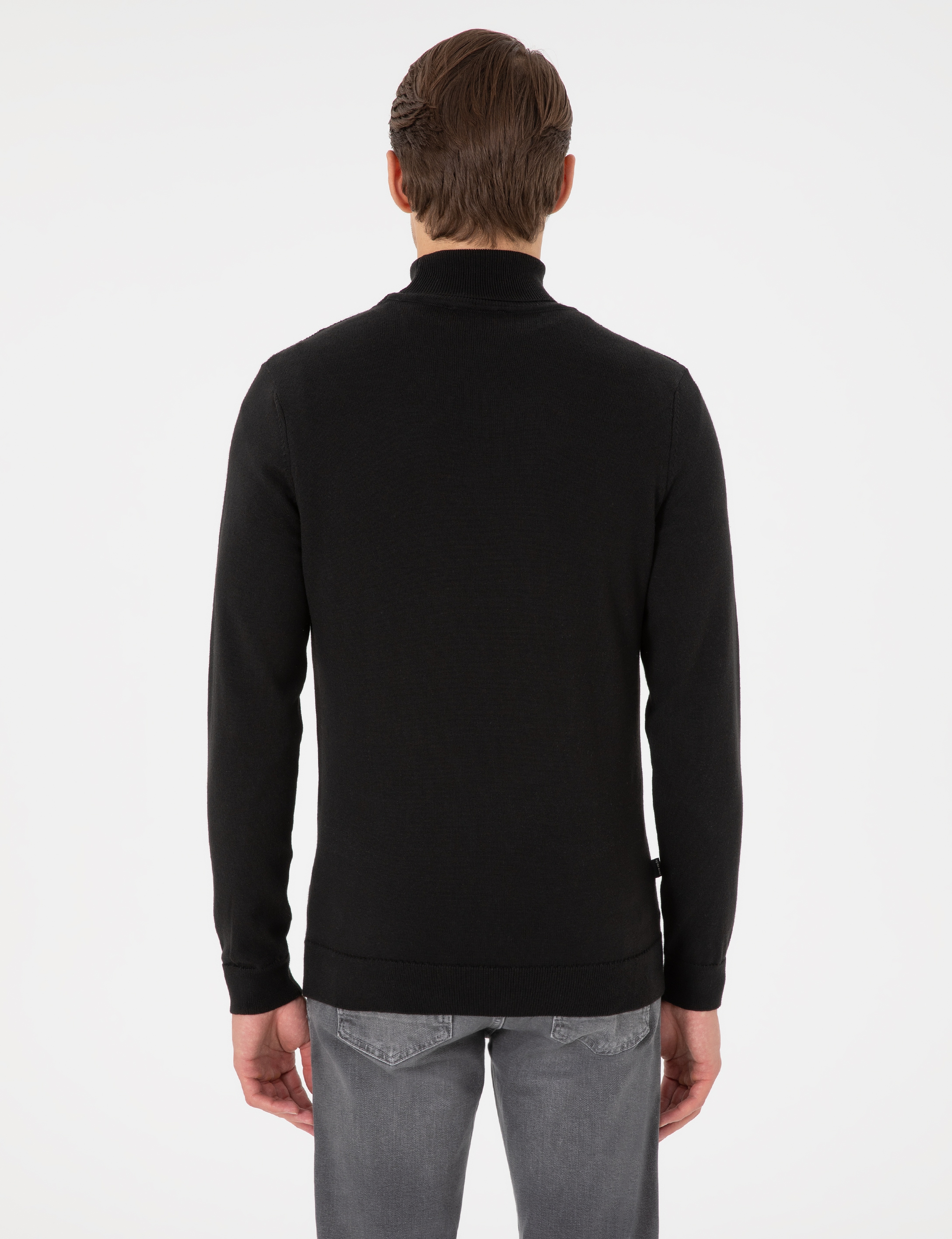Siyah Slim Fit  Balıkçı Yaka Triko Kazak