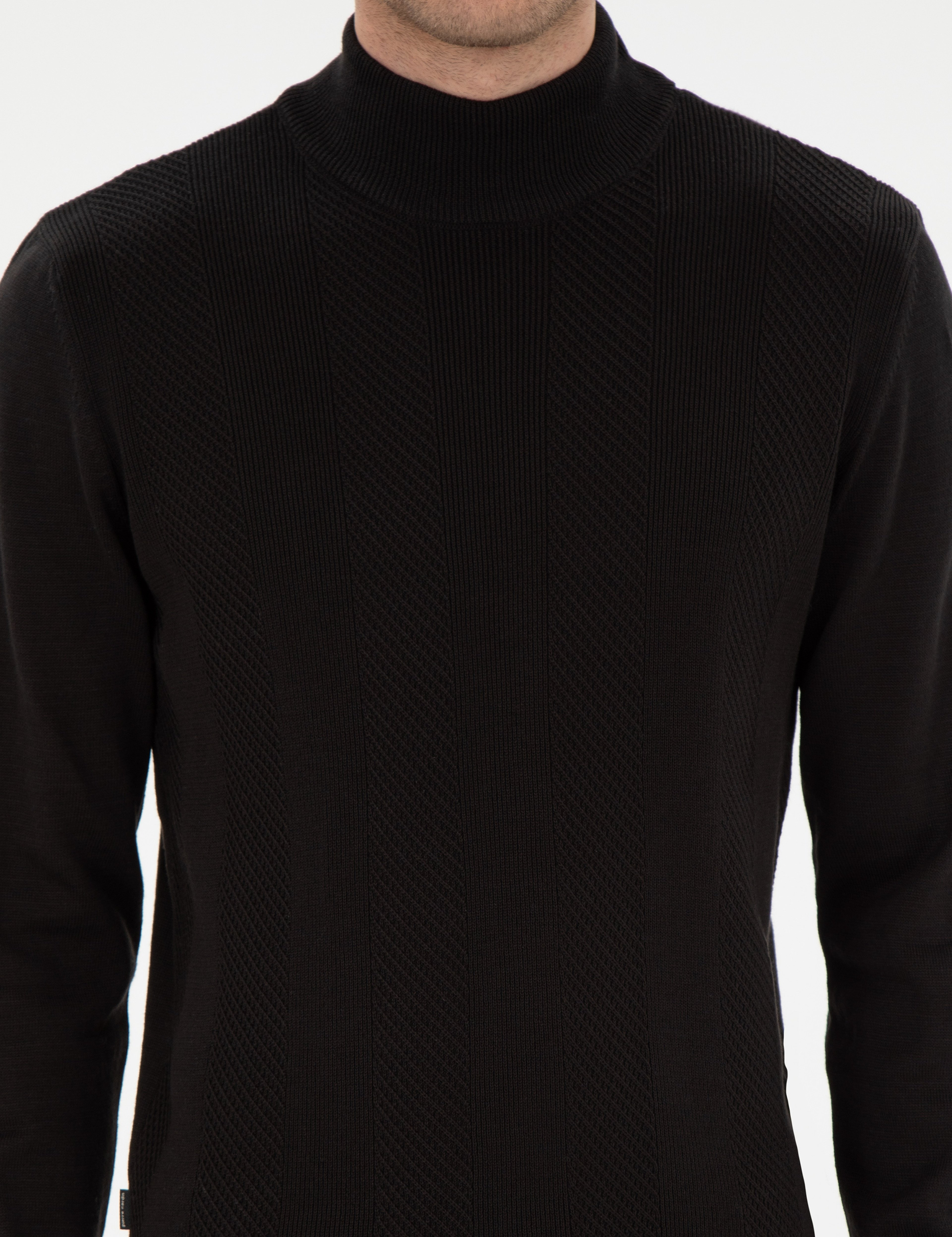 Siyah Slim Fit Yarım Balıkçı Triko Kazak