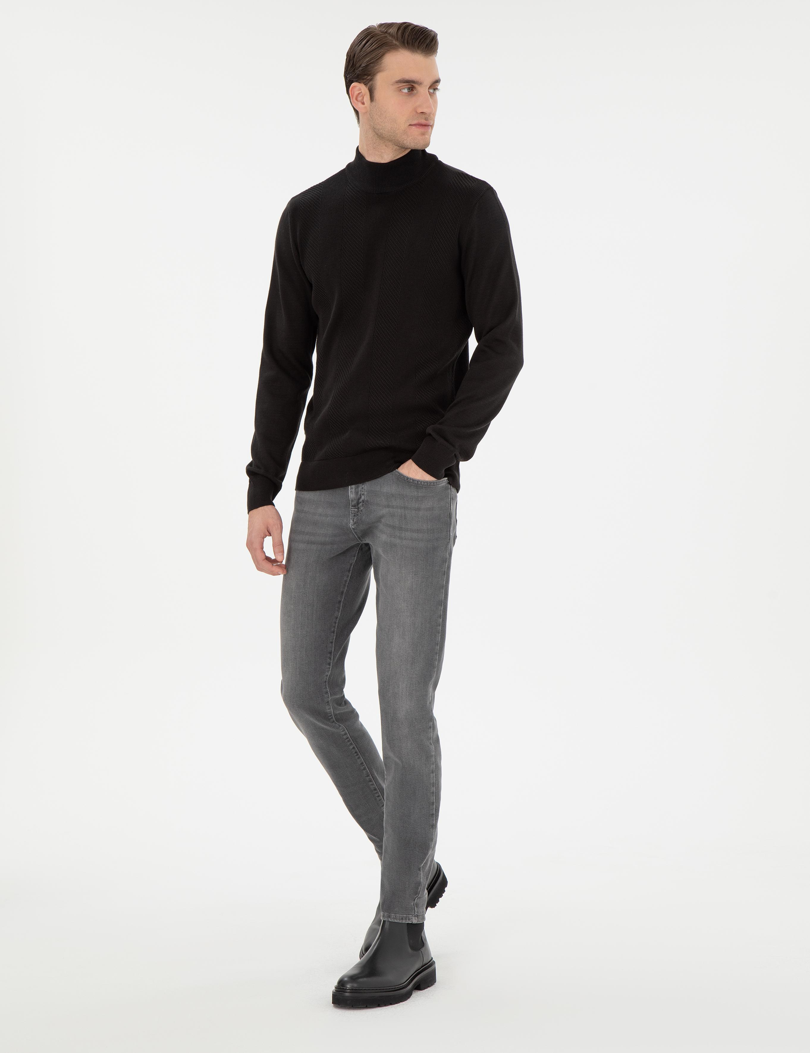 Siyah Slim Fit Yarım Balıkçı Triko Kazak