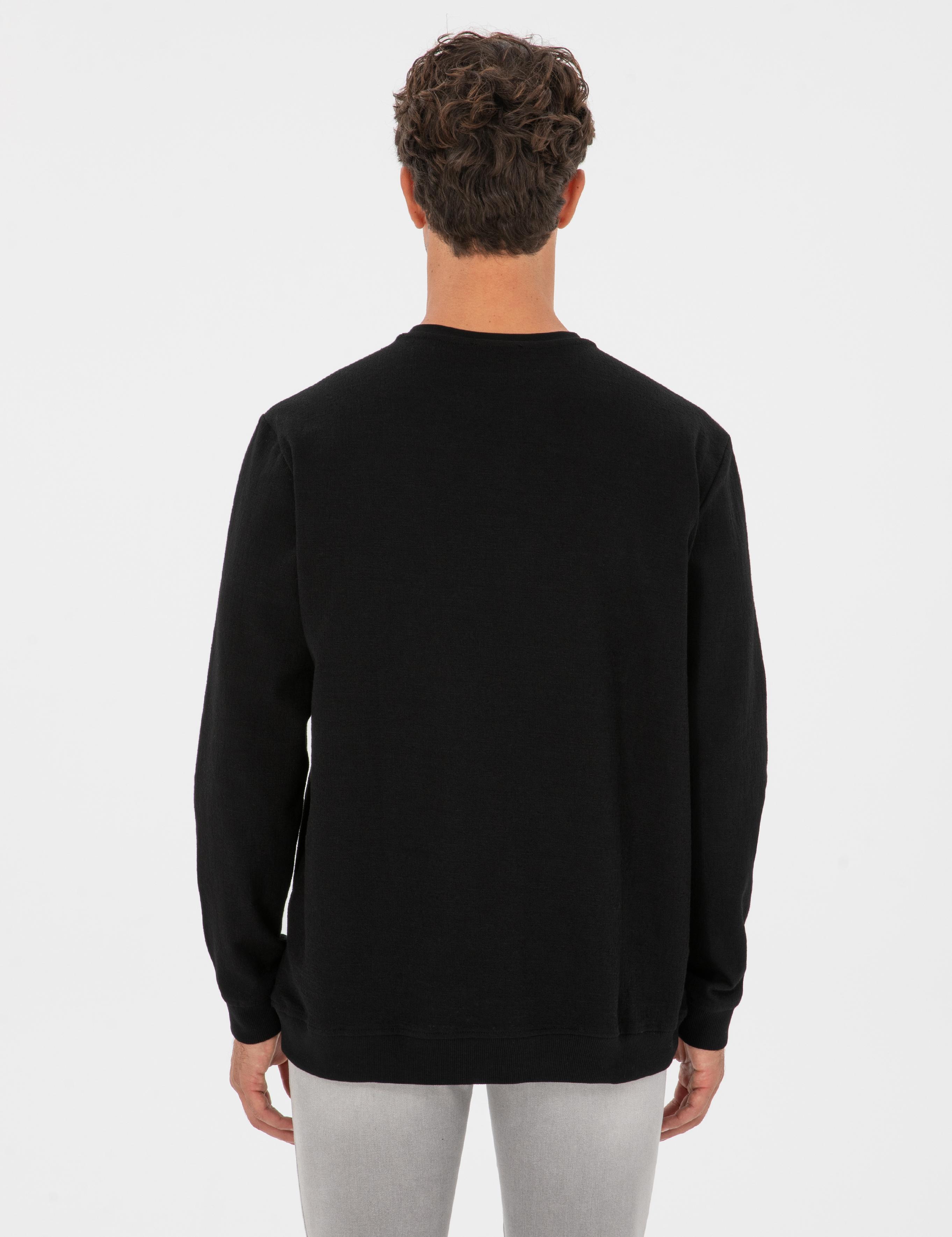 Siyah Regular Fit Sweatshirt