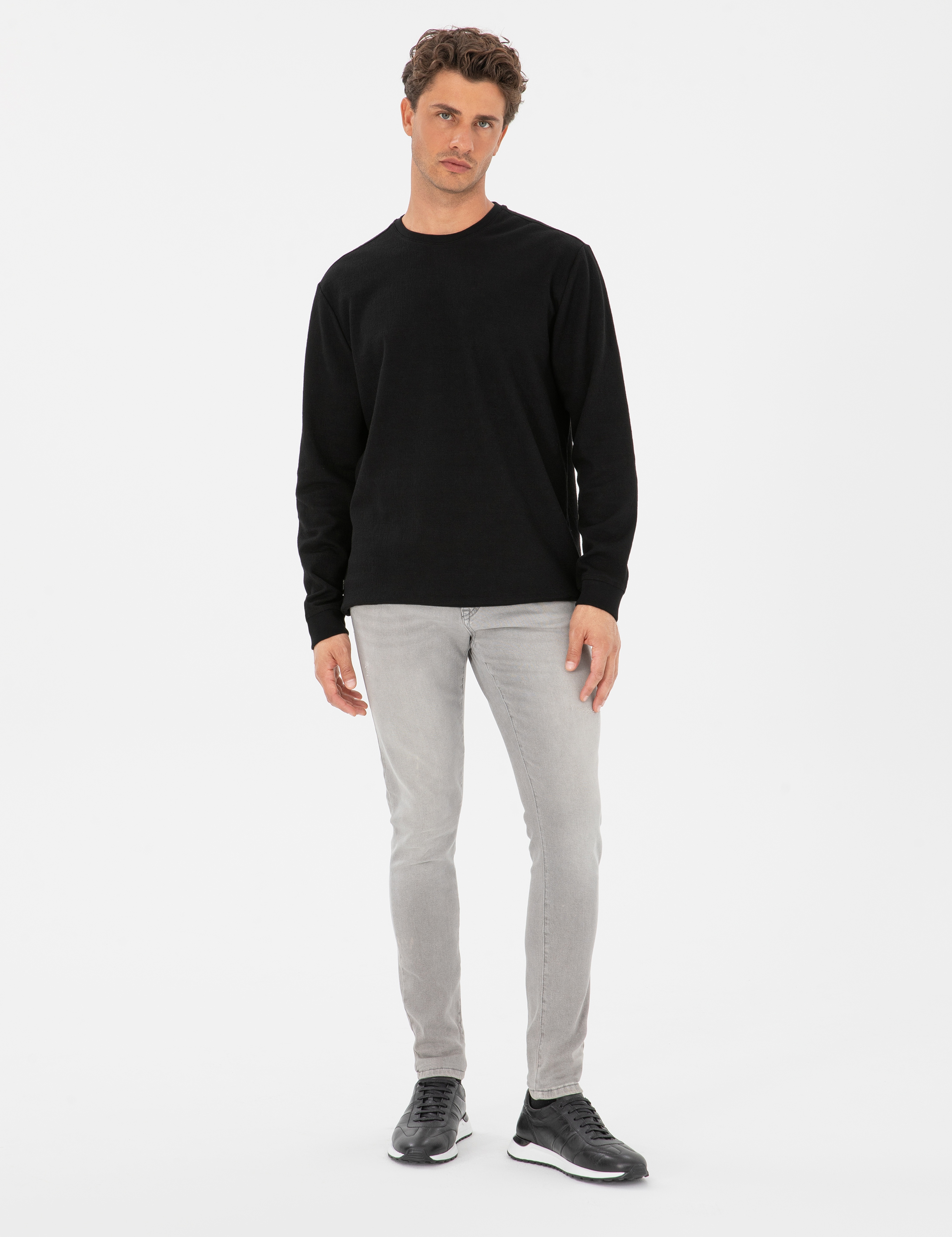 Siyah Regular Fit Sweatshirt - Image 4