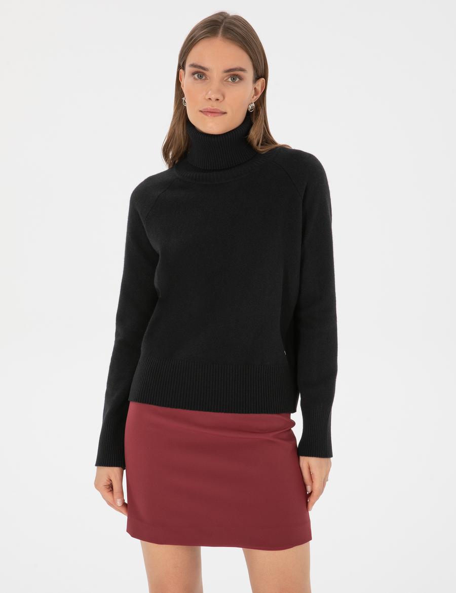 Siyah Comfort Fit Yün Balıkçı Yaka Kazak