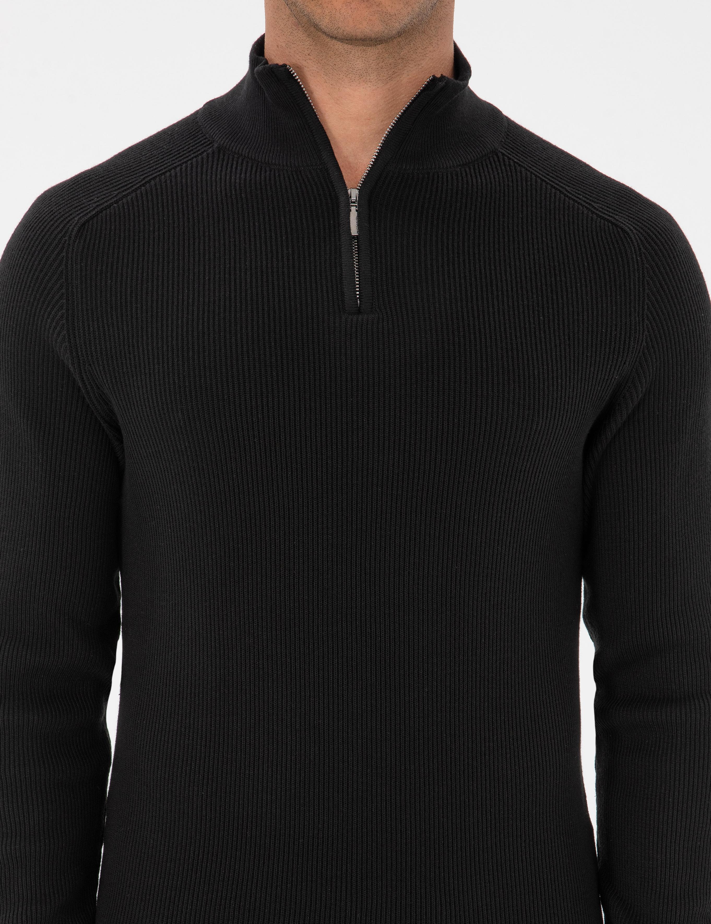 Siyah Slim Fit Dik Yaka Fermuarlı Triko Kazak