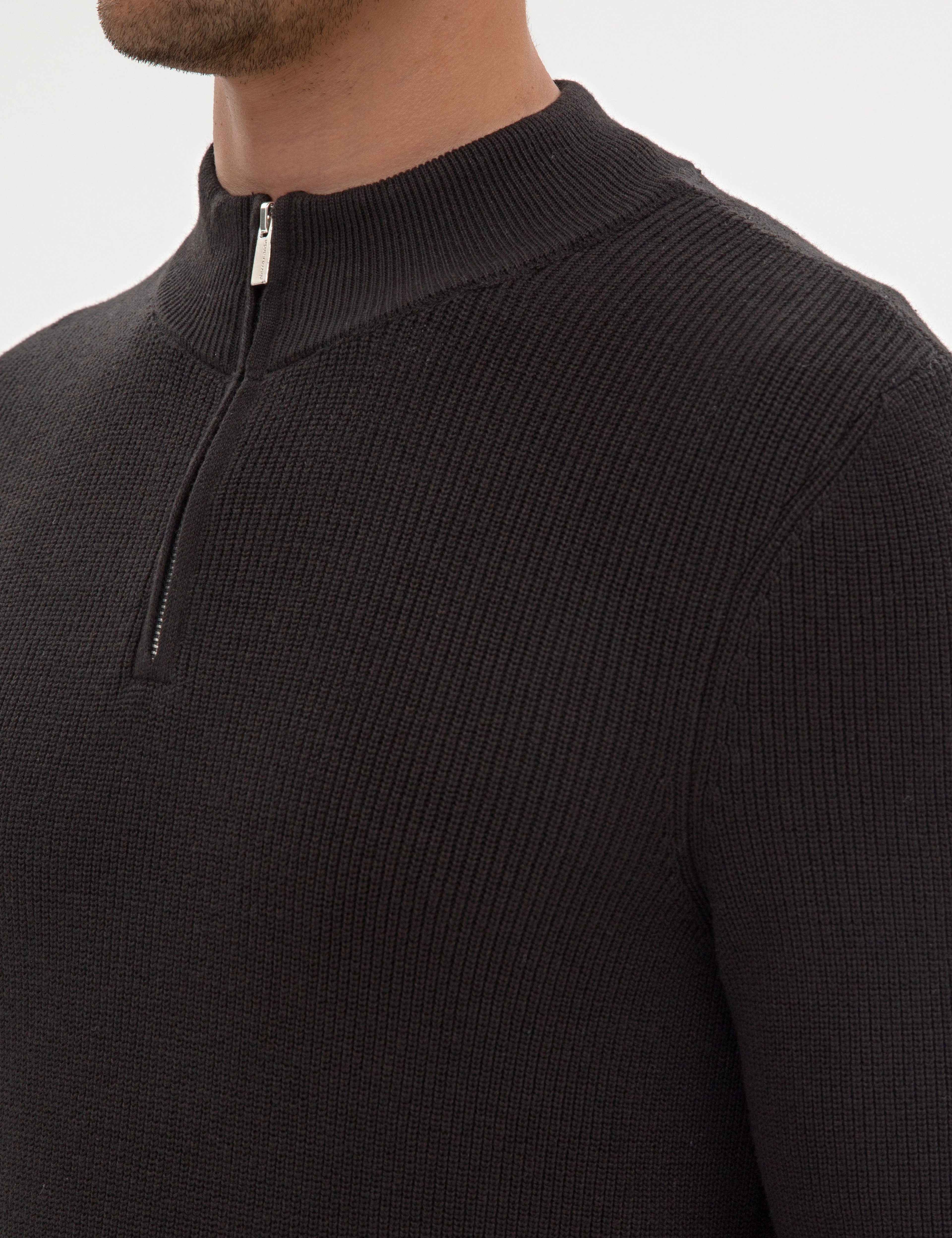 Siyah Slim Fit Dik Yaka Fermuarlı Triko Kazak