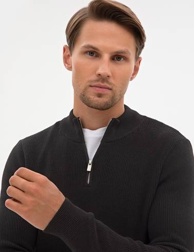 Siyah Slim Fit Dik Yaka Fermuarlı Triko Kazak