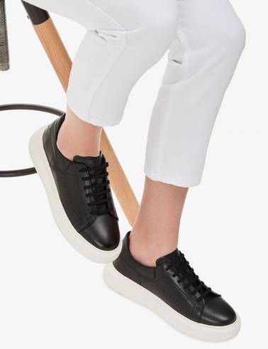 Siyah Deri Sneaker