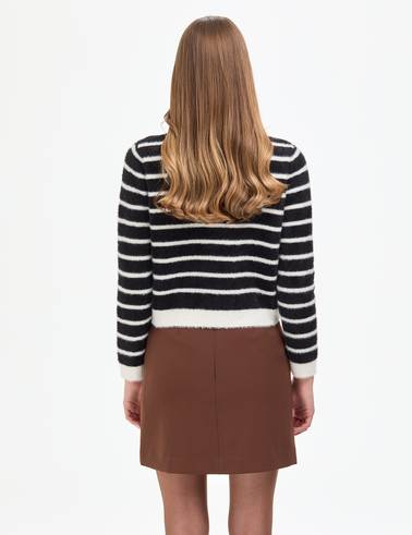 Siyah Crop Top Triko Hırka