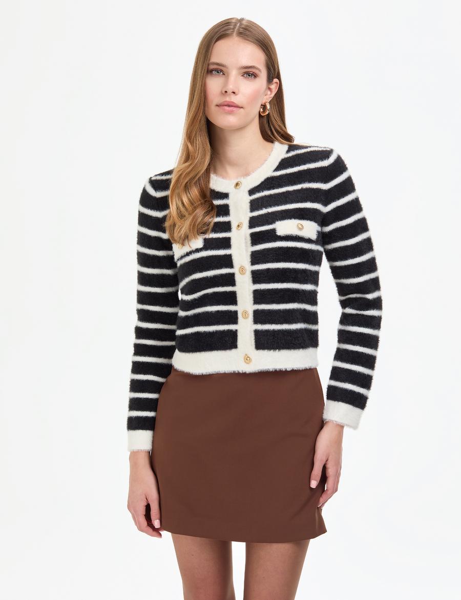 Siyah Crop Top Triko Hırka