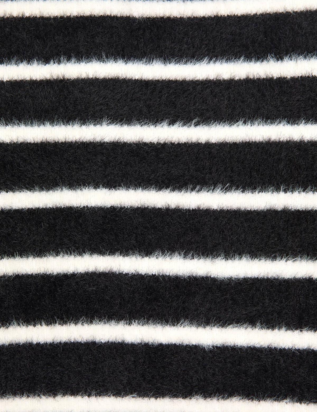 Siyah Crop Top Triko Hırka - 50296328010