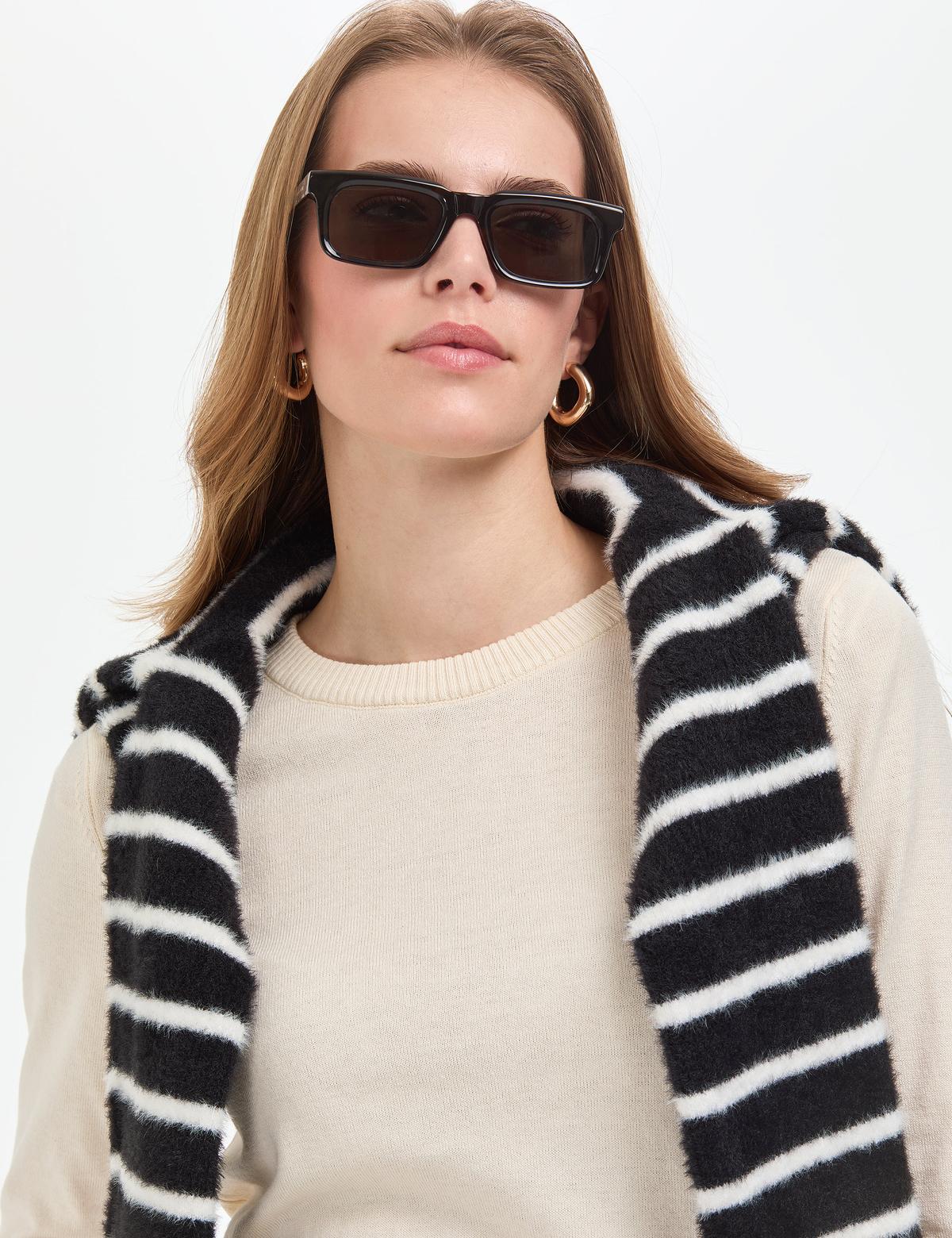 Ekru Slim Fit Bisiklet Yaka Basic Kazak - 50315758015