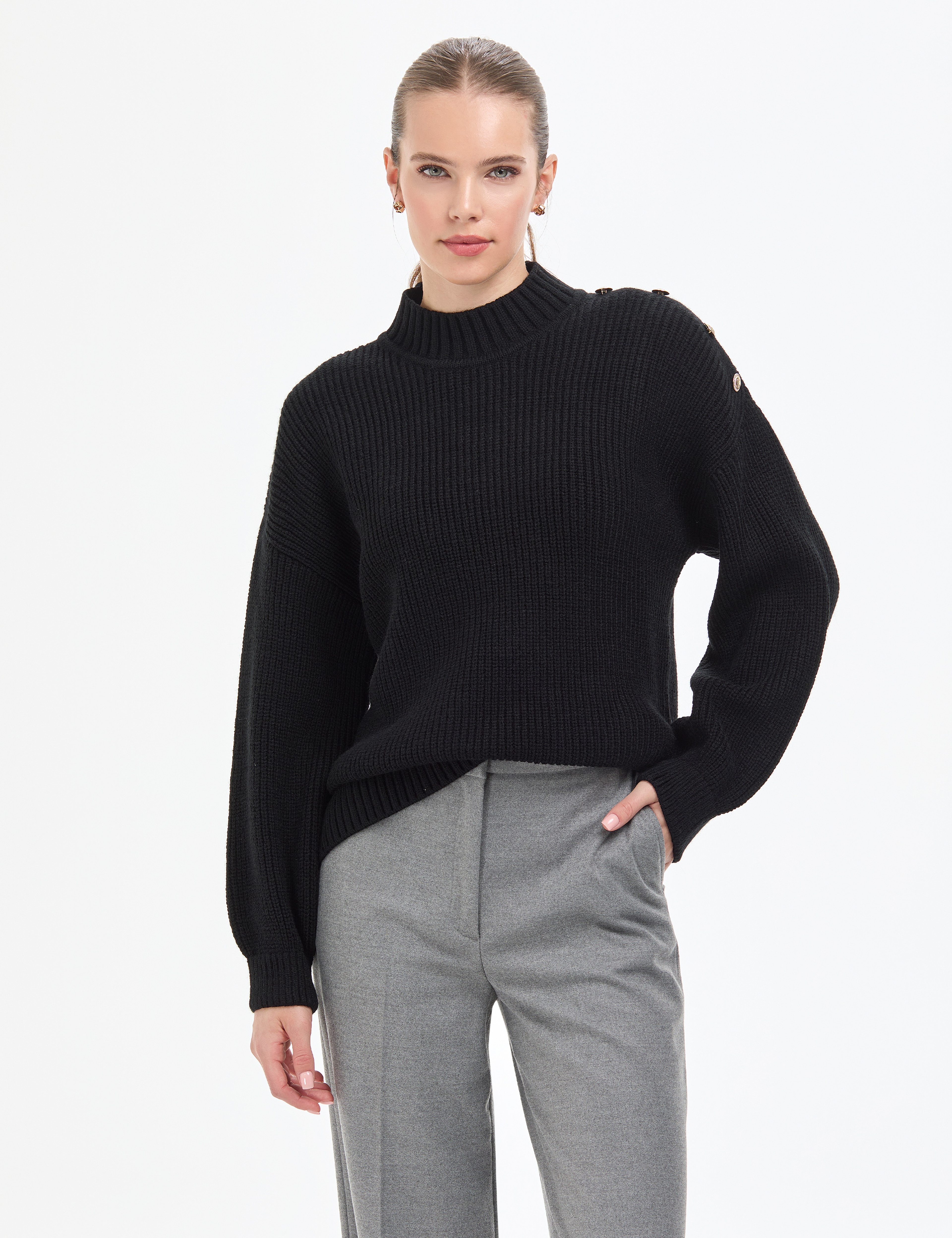 Siyah Comfort Fit Yarım Balıkçı Kazak - Image 1