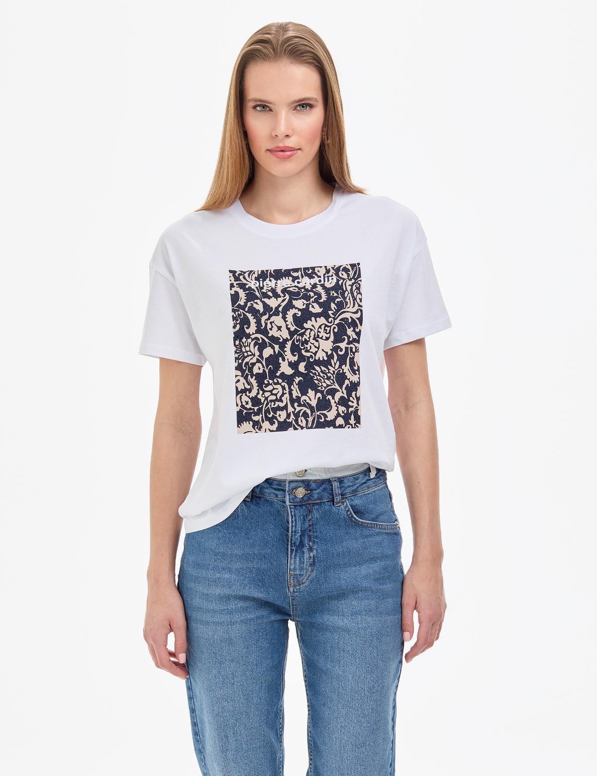 Beyaz Oversize Tişört