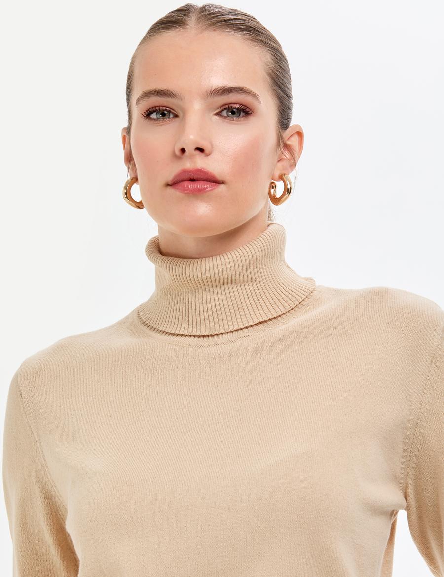 Bej Comfort Fit Tam Balıkçı Yaka Basic Kazak