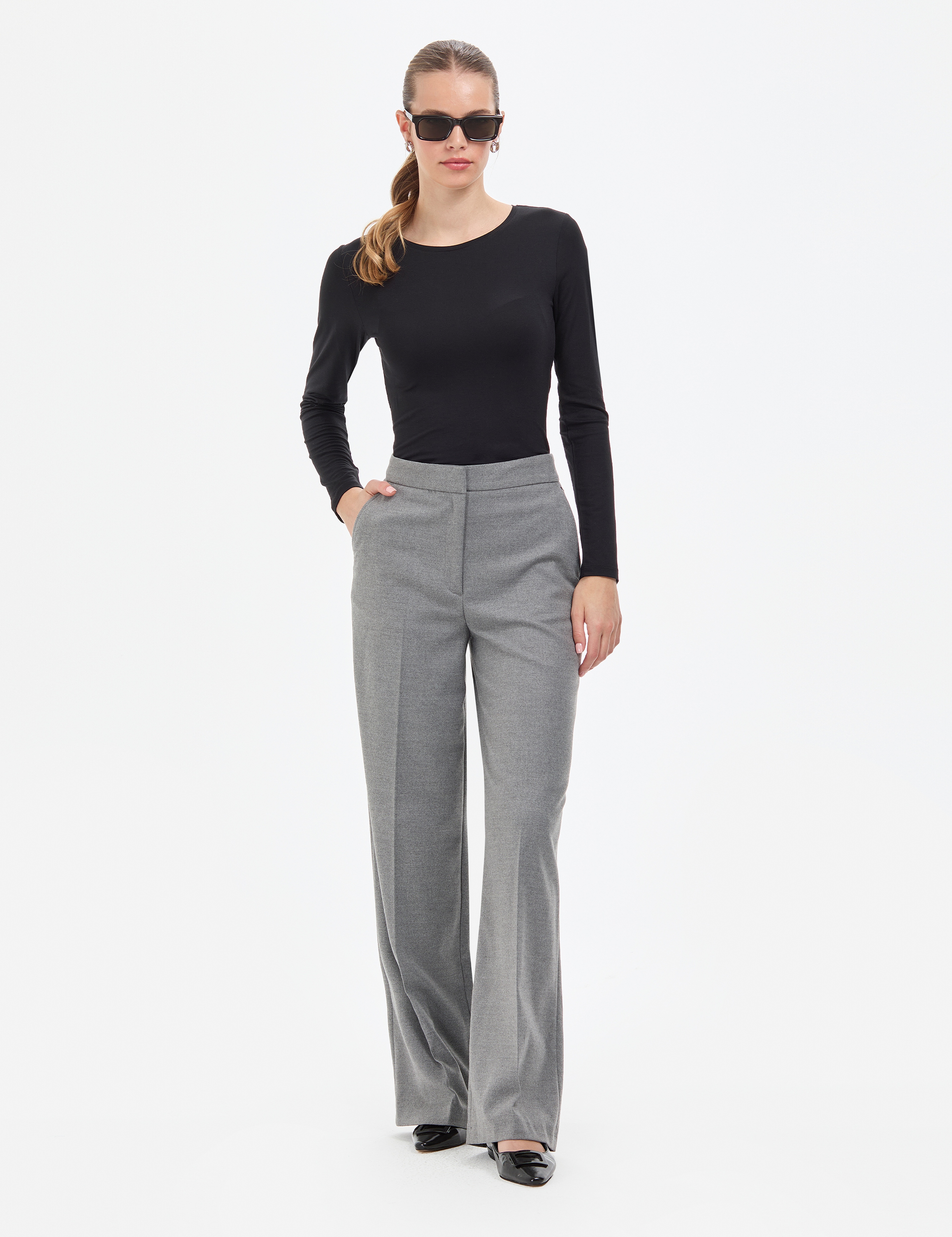 Siyah Slim Fit Örme Bluz - Image 4