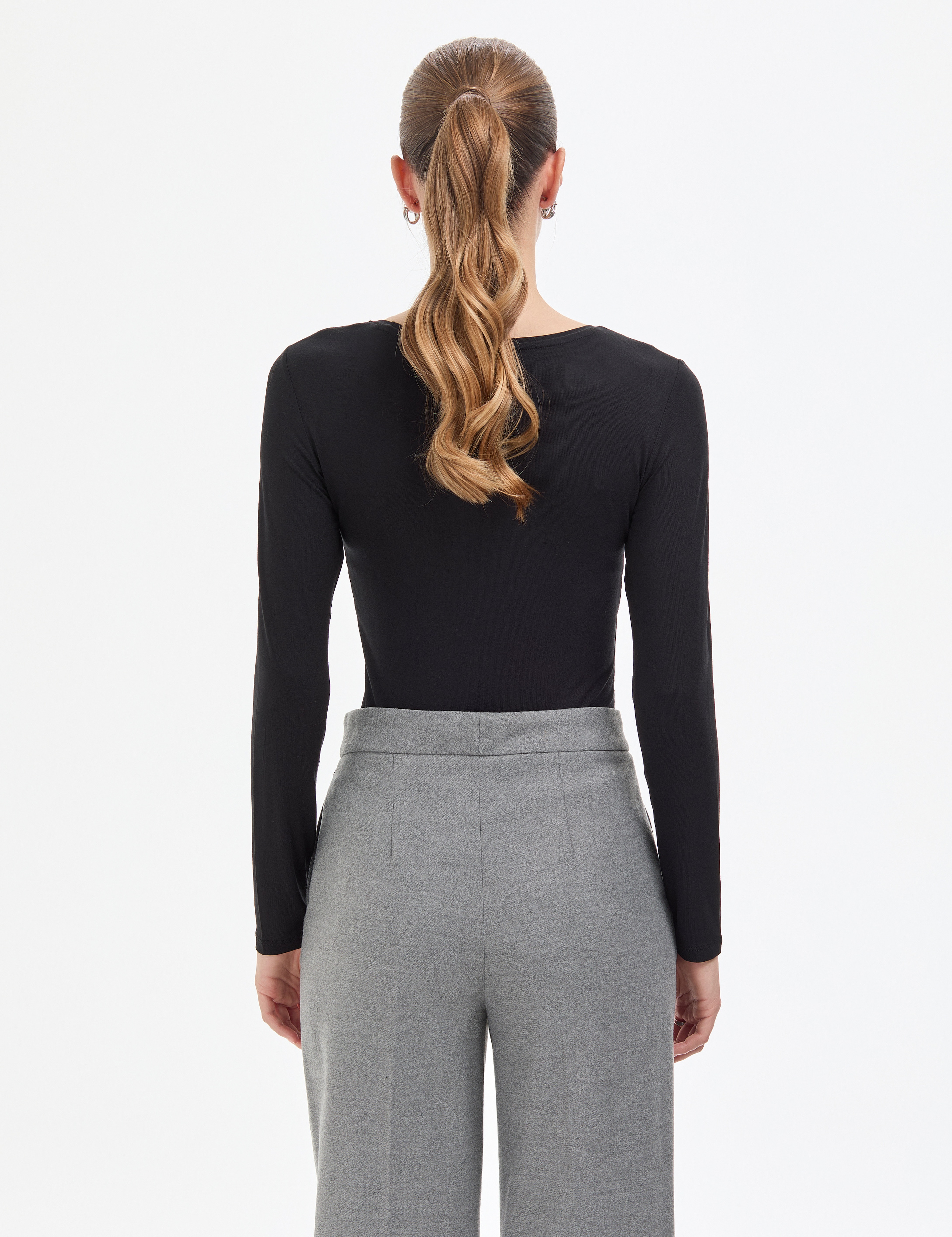 Siyah Slim Fit Örme Bluz - Image 5