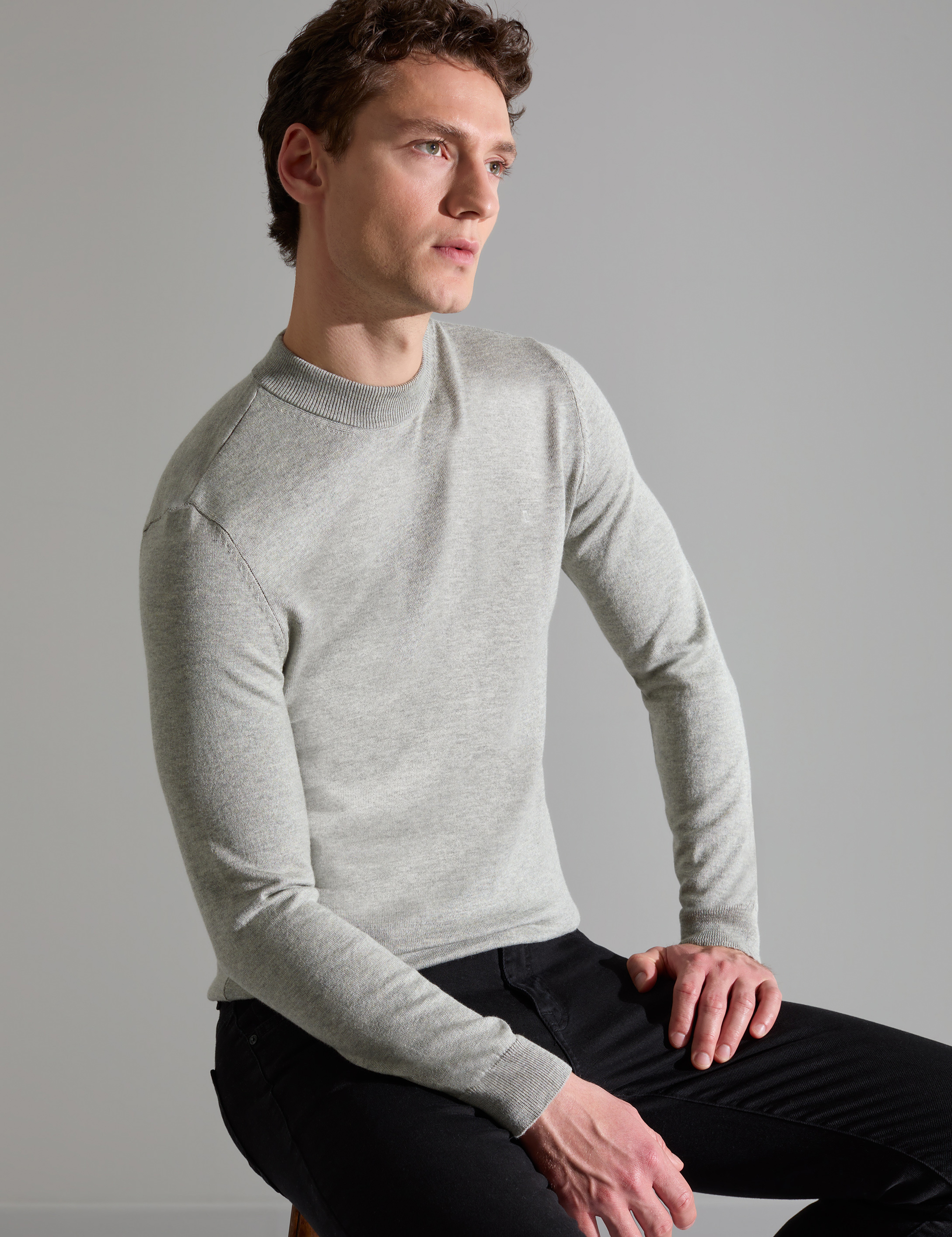 Açık Gri Melanj Slim Fit Çeyrek Yaka Basic Triko Kazak - Image 1