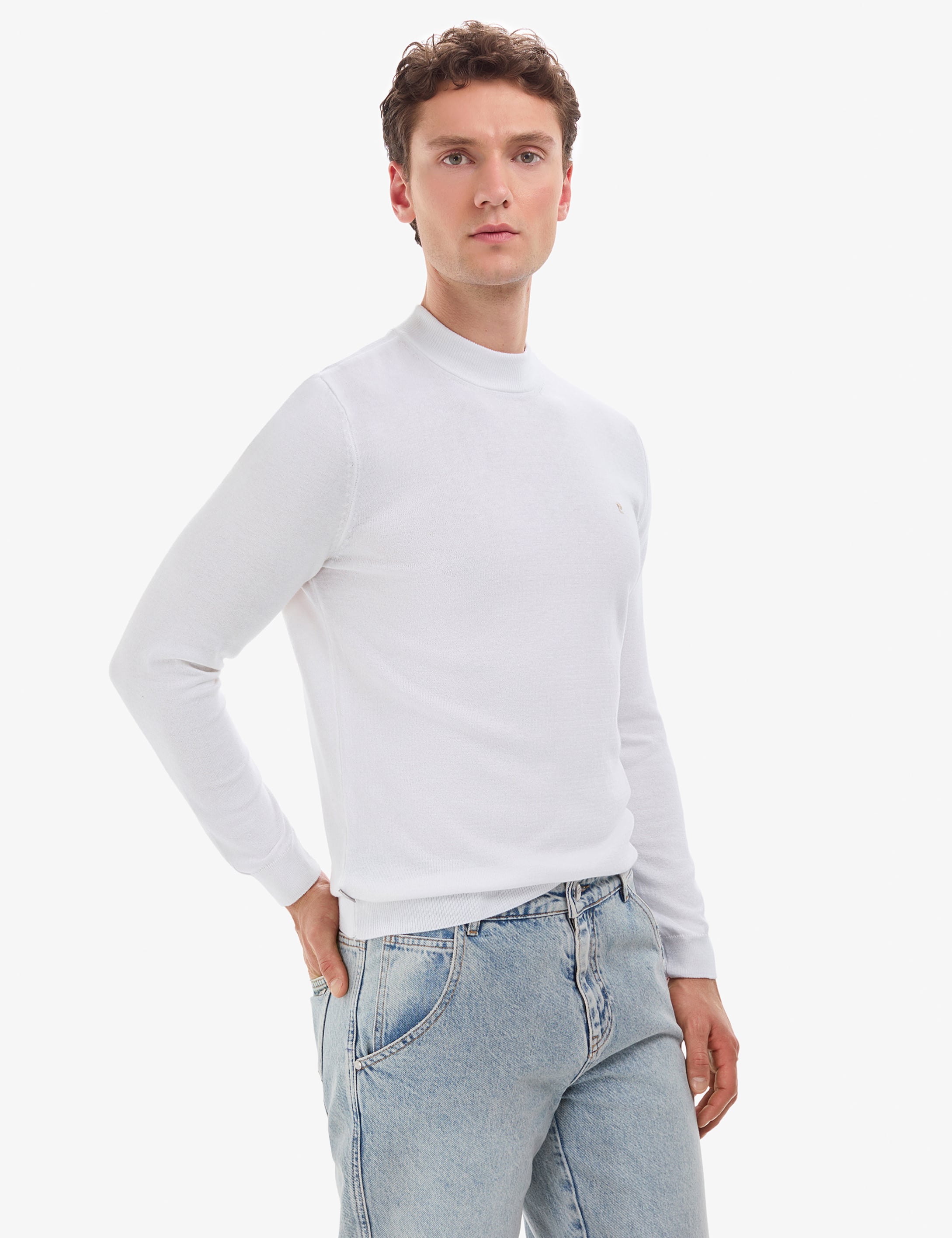 Ekru Slim Fit Çeyrek Yaka Basic Triko Kazak
