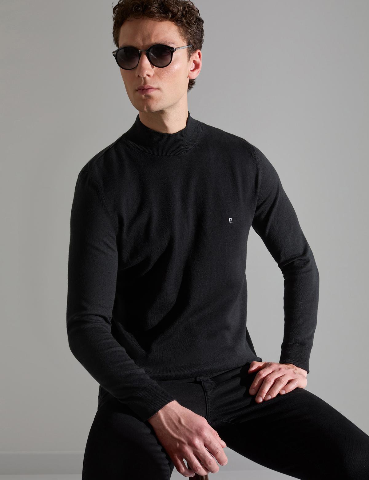 Siyah Slim Fit Yarım Balıkçı Yaka Basic Triko Kazak