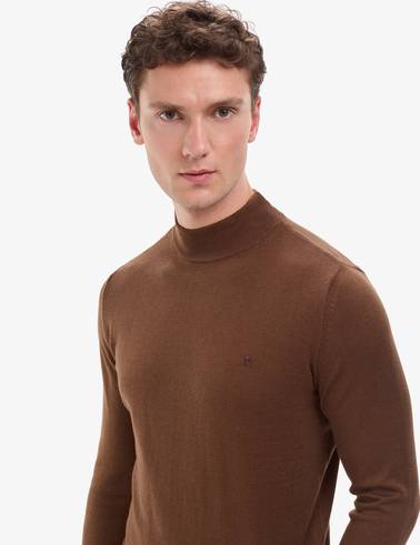 Koyu Kahverengi Slim Fit Yarım Balıkçı Yaka Basic Triko Kazak