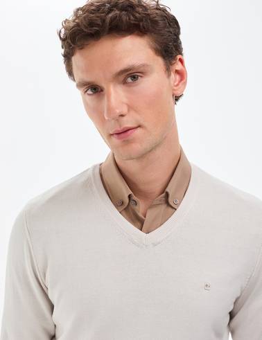 Taş Slim Fit V Yaka Basic Triko Kazak