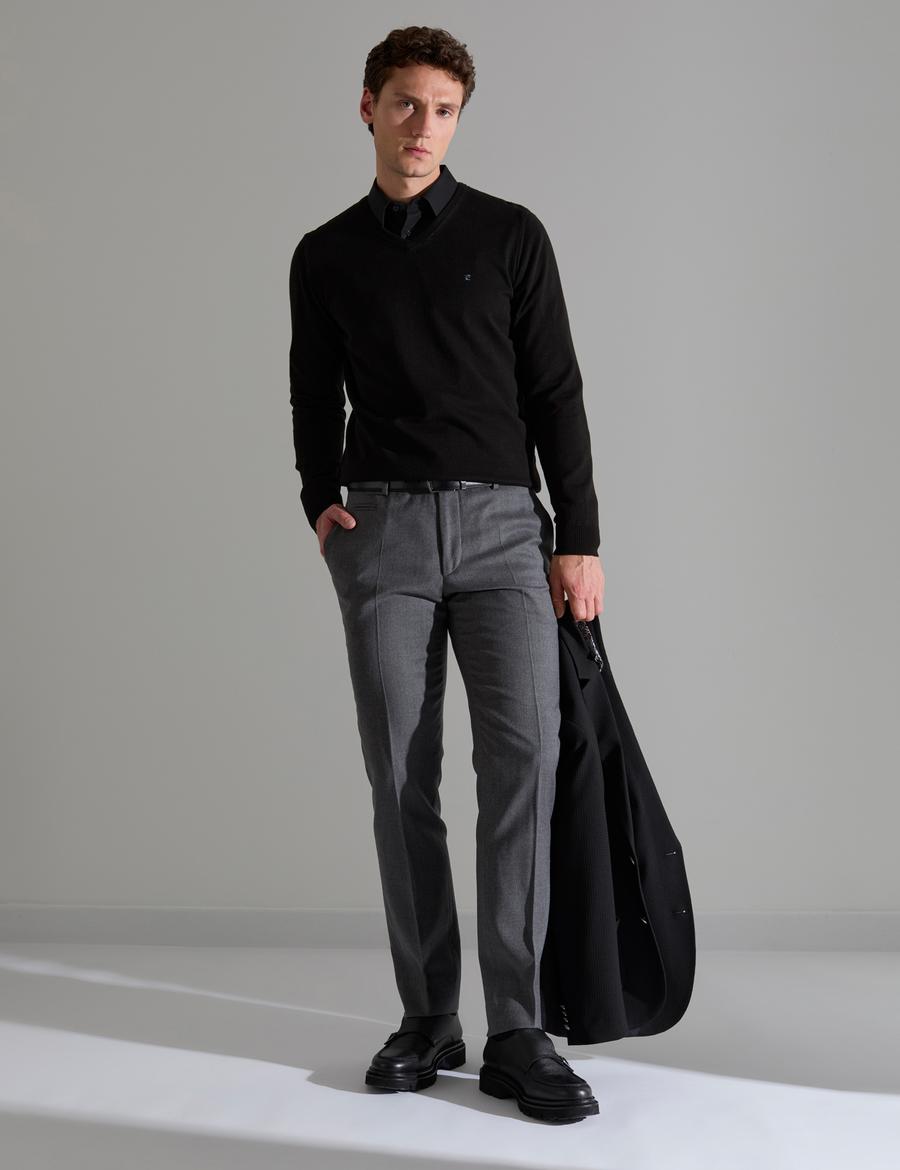 Siyah Slim Fit V Yaka Basic Triko Kazak