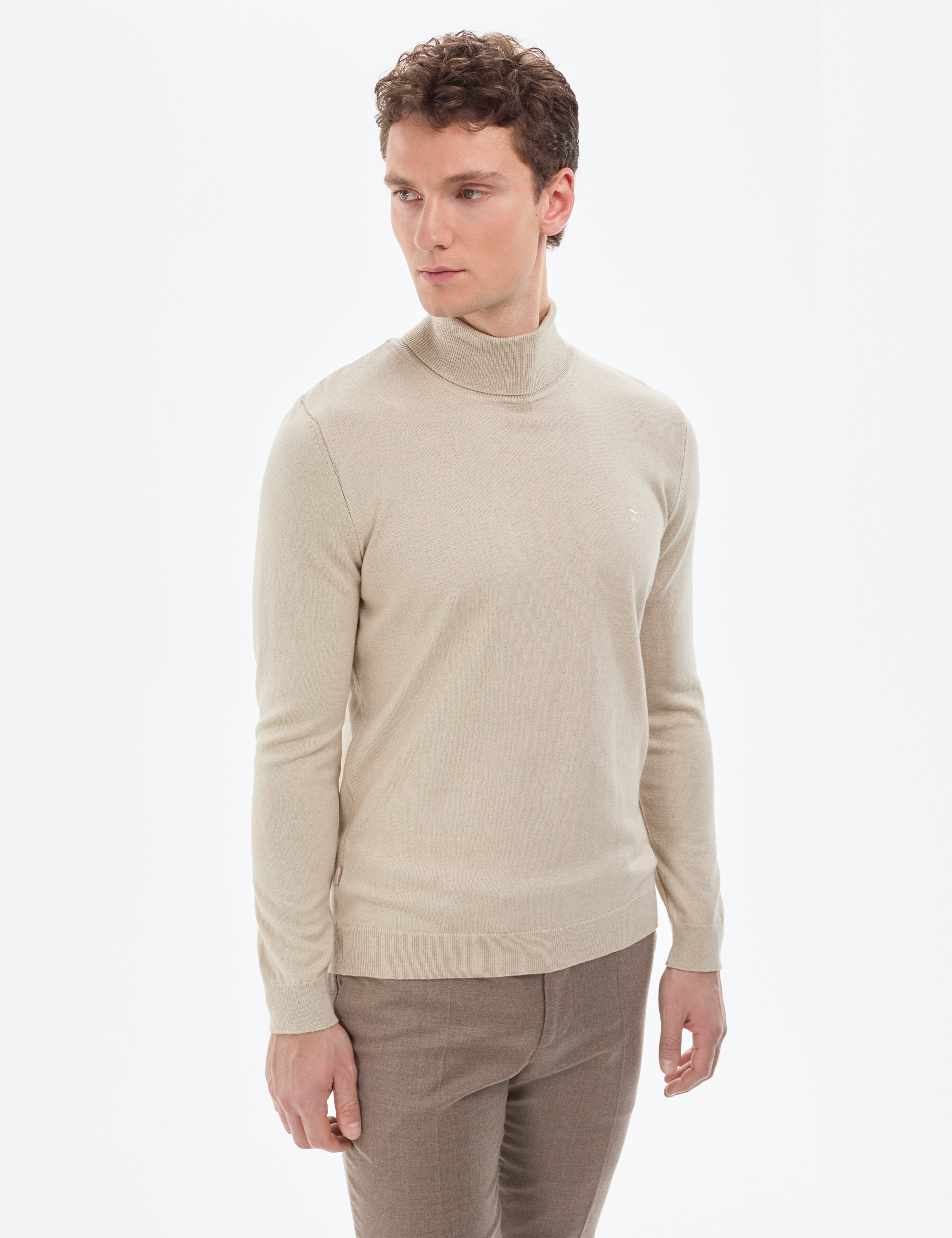 Kum Melanj Slim Fit Balıkçı Yaka Basic Triko Kazak - Image 4