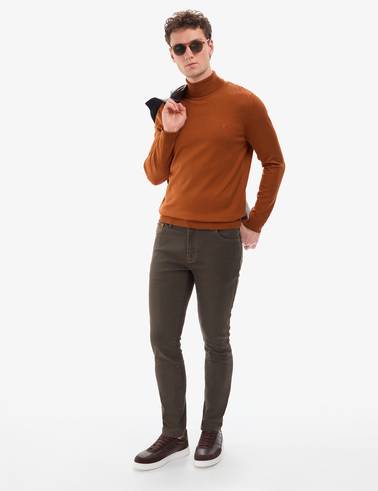 Kahverengi Slim Fit Balıkçı Yaka Basic Triko Kazak
