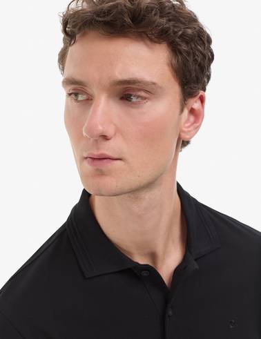 Siyah Regular Fit %100 Pamuk Kıvrılmaz Düğmeli Polo Yaka Basic Tişört