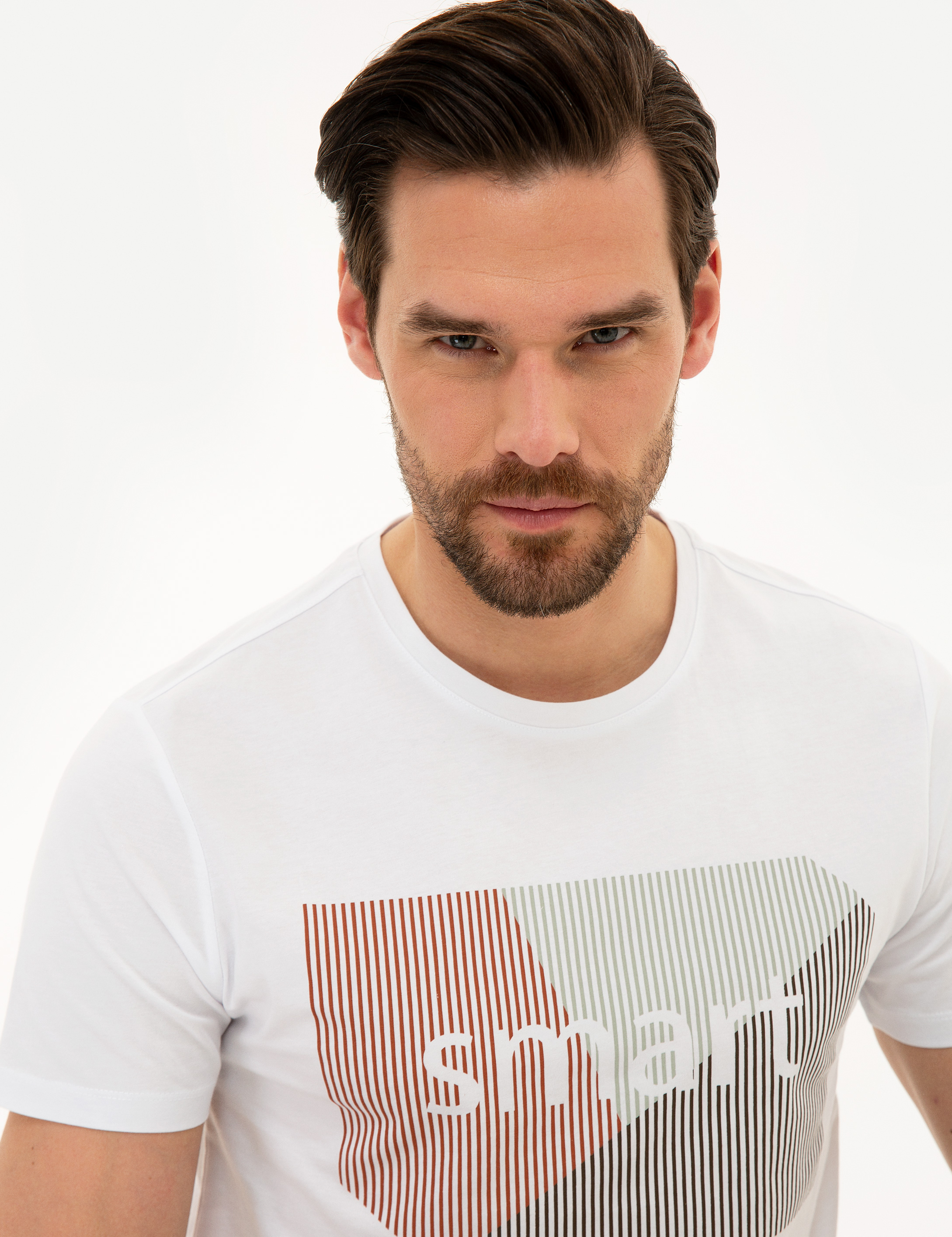 Beyaz Slim Fit Bisiklet Yaka T-Shirt