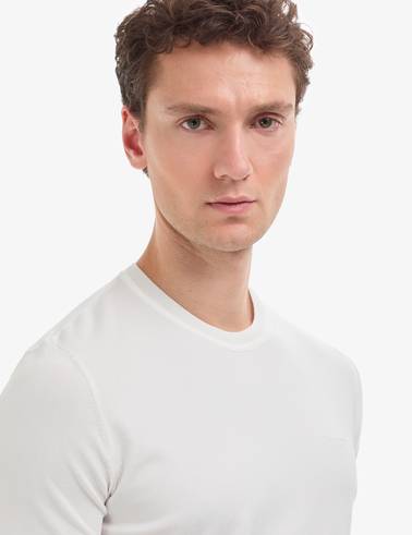 Ekru Slim Fit Bisiklet Yaka Triko Tişört