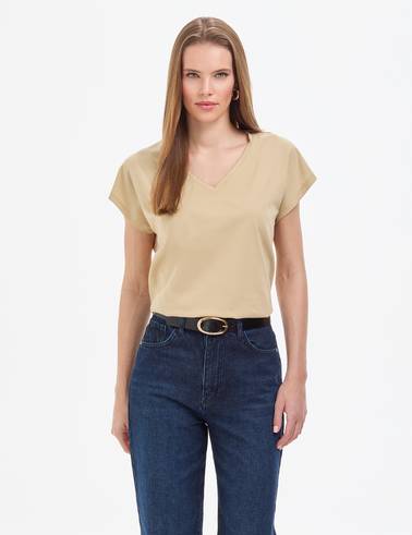 Bej Regular Fit V Yaka Basic Tişört