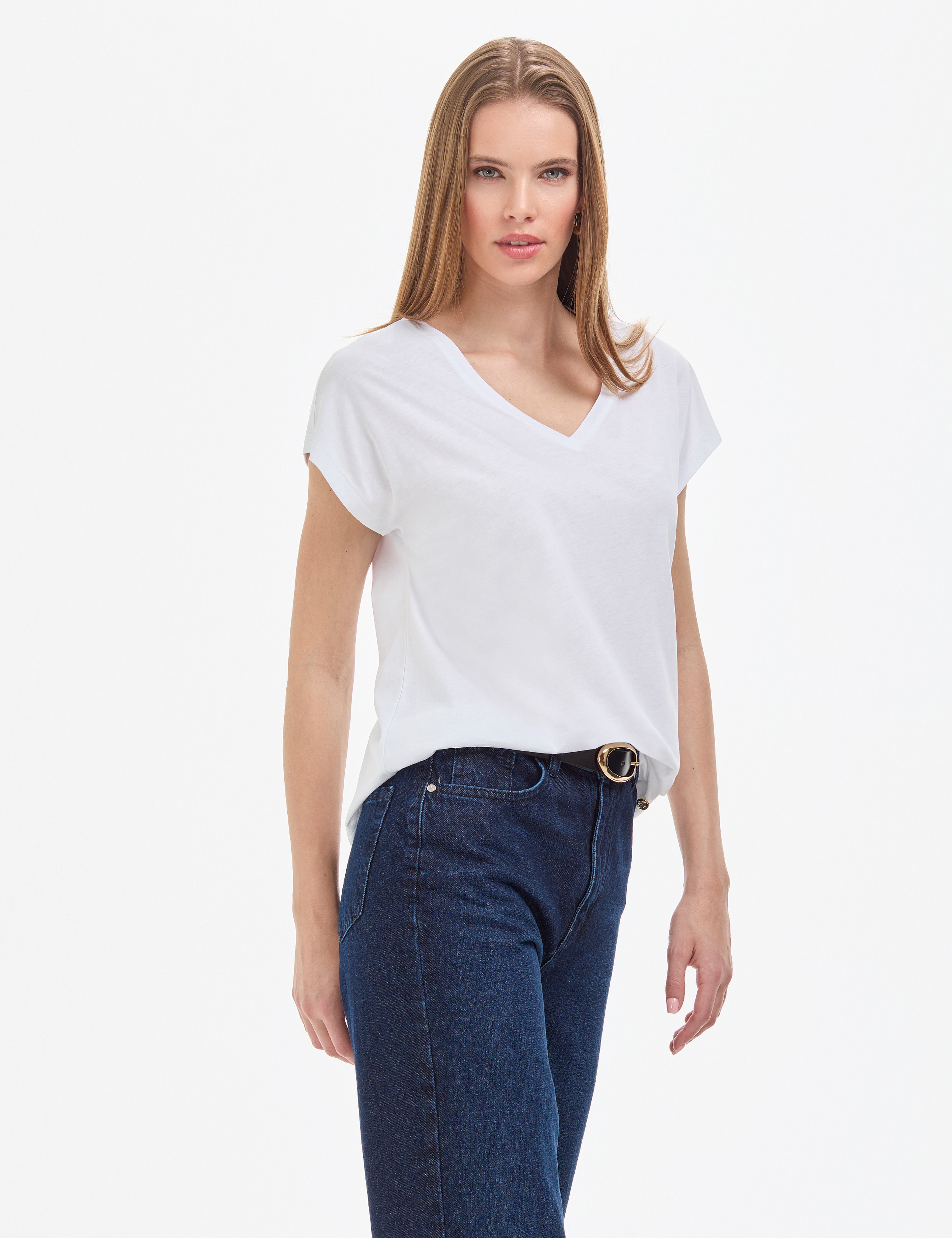 Beyaz Regular Fit V Yaka Basic Tişört - Image 3