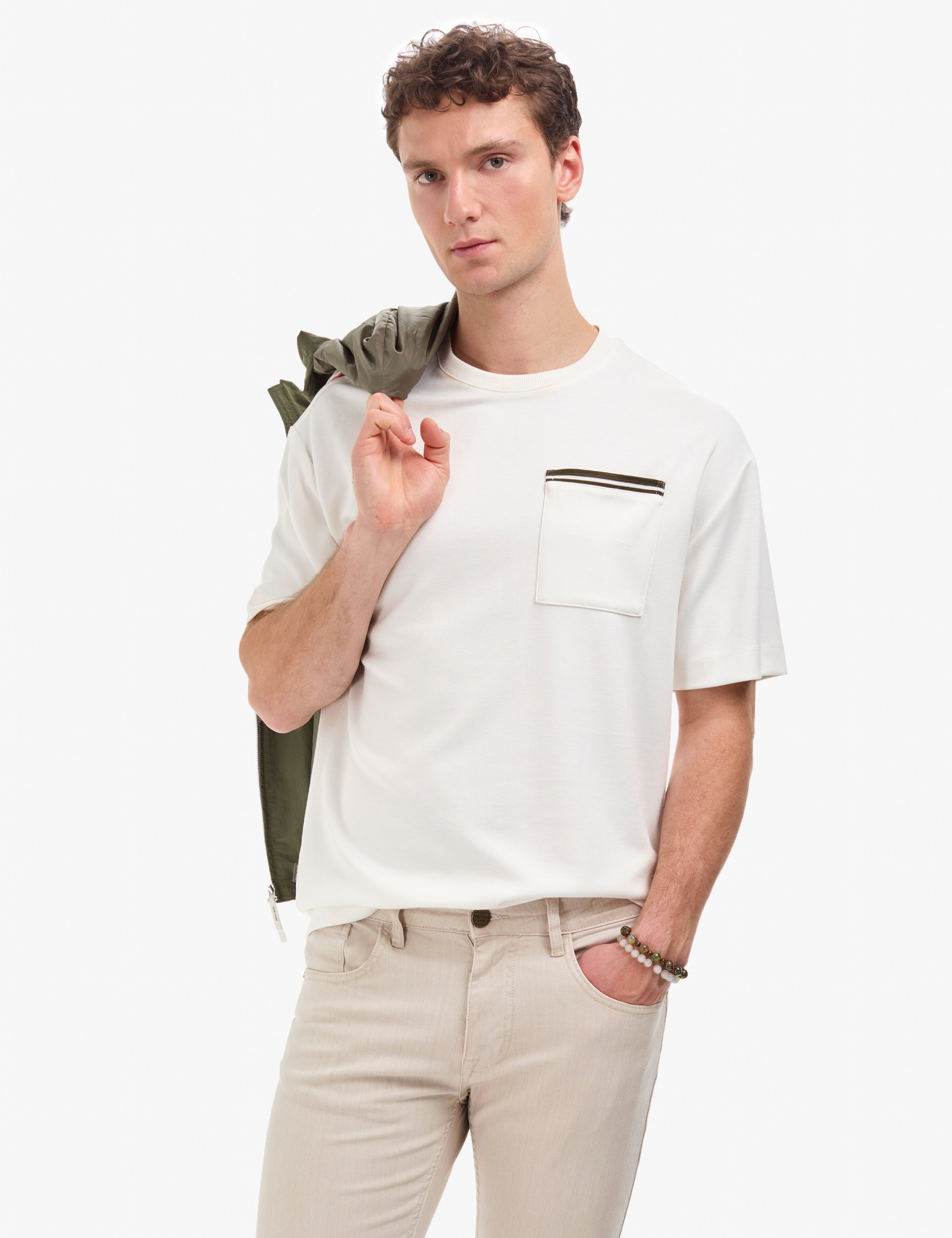 Ekru Comfort Fit Bisiklet Yaka Tişört - Image 1