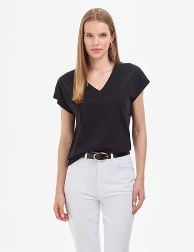 Siyah Regular Fit V Yaka Basic Tişört