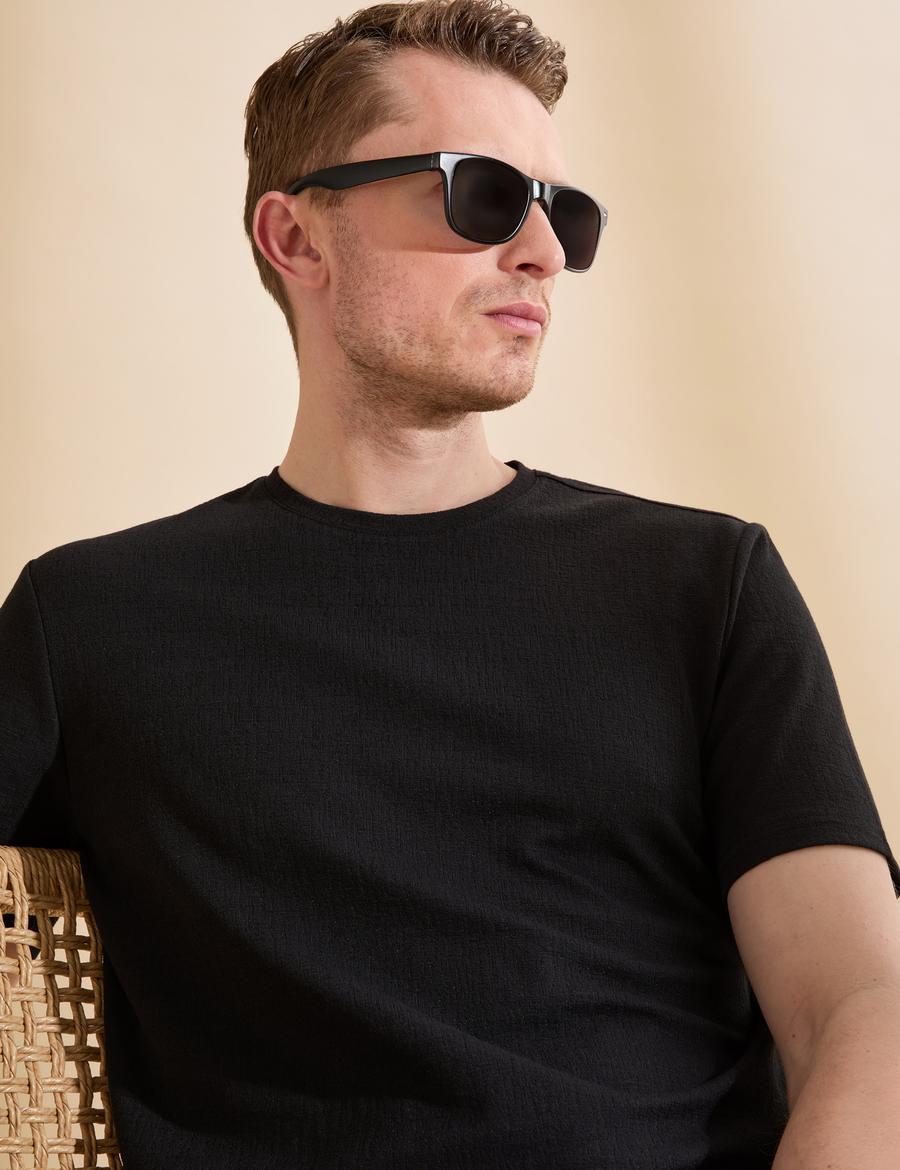 Siyah Regular Fit Tişört