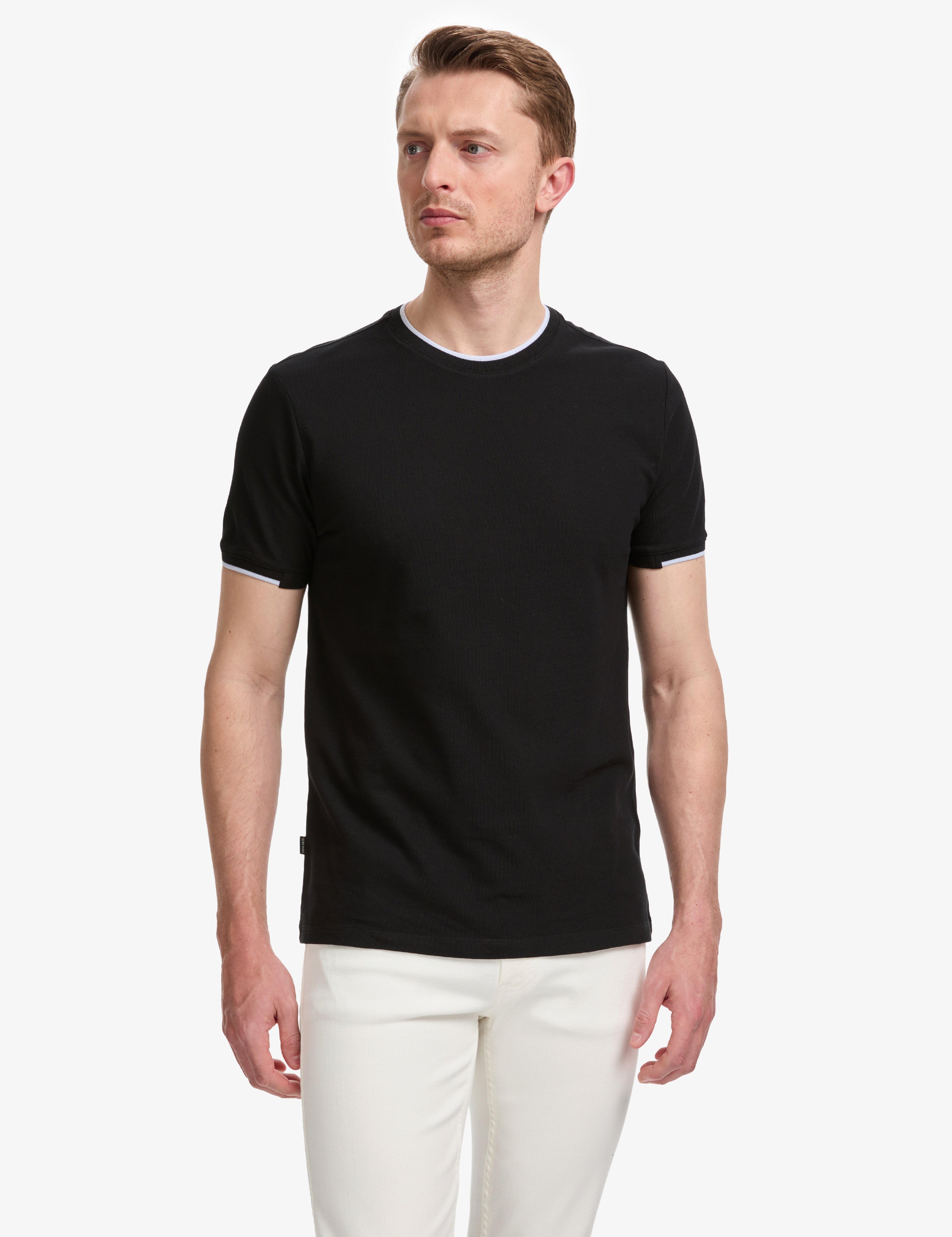 Siyah Slim Fit %100 Pamuk Bisiklet Yaka Tişört