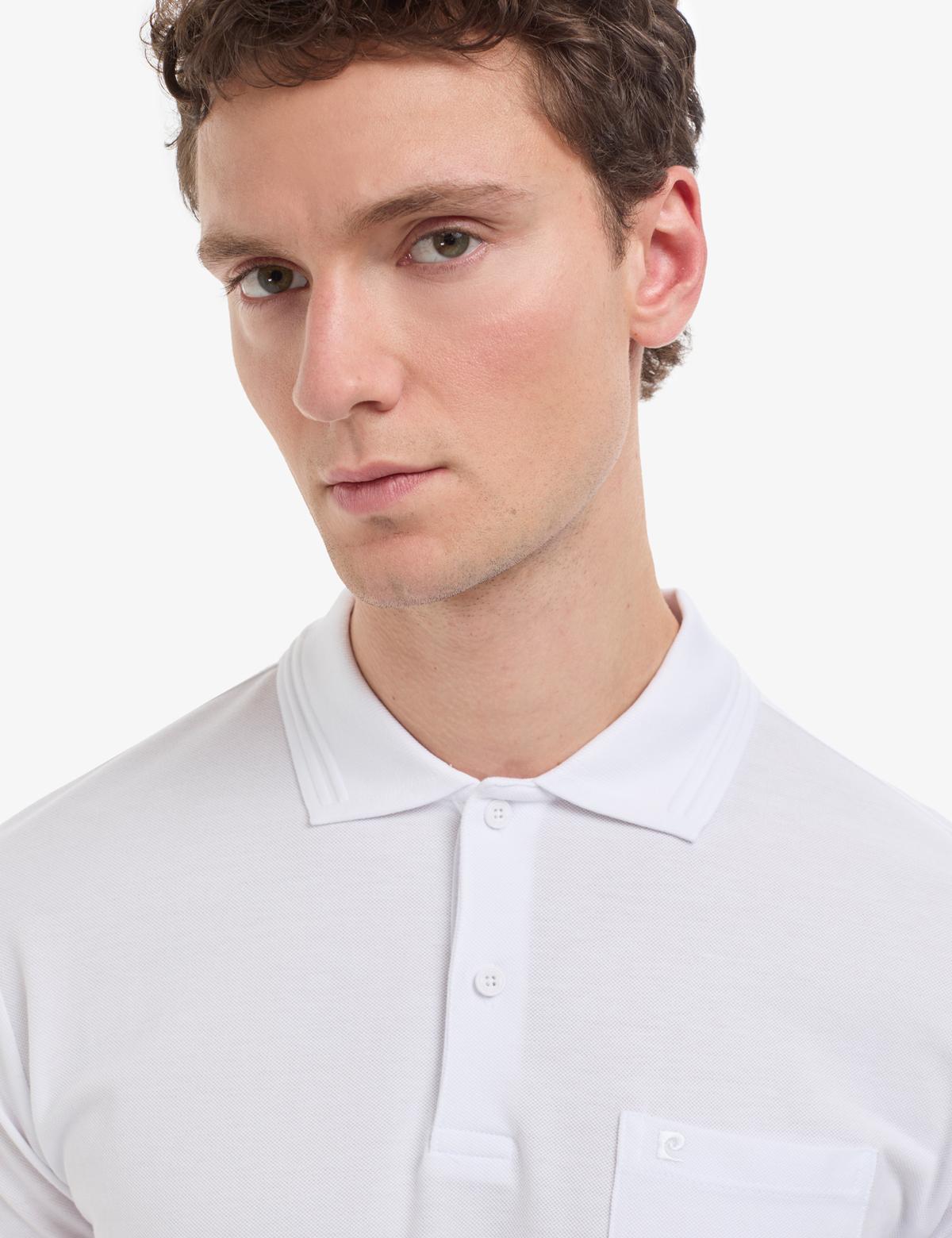 Beyaz Regular Fit %100 Pamuk Kıvrılmaz Polo Yaka Basic Tişört - 50325290012