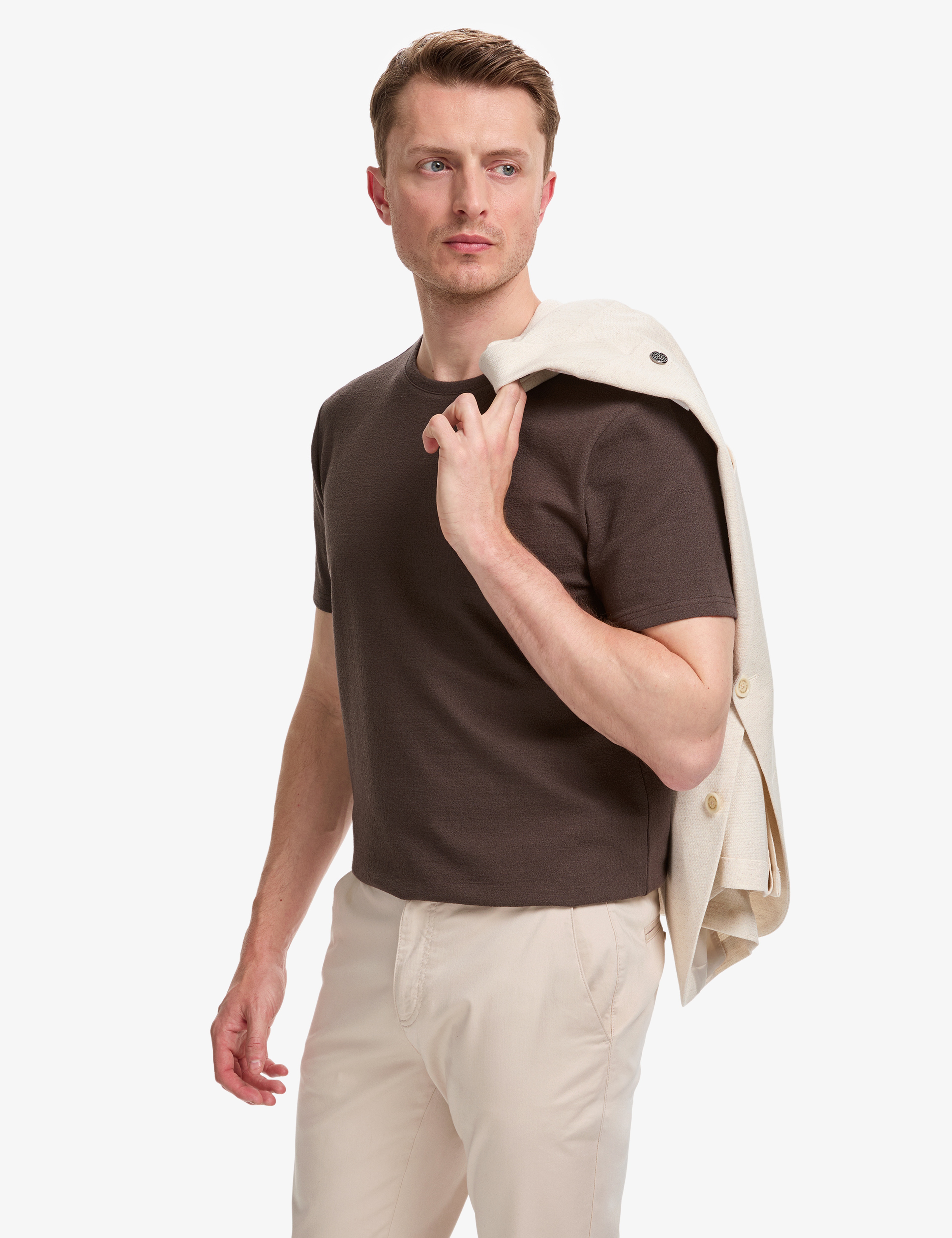 Koyu Kahverengi Regular Fit Bisiklet Yaka Tişört - Image 3