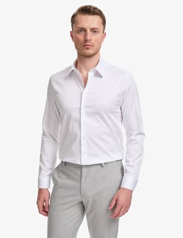 Beyaz Slim Fit Uzun Kollu Esnek Basic Gömlek