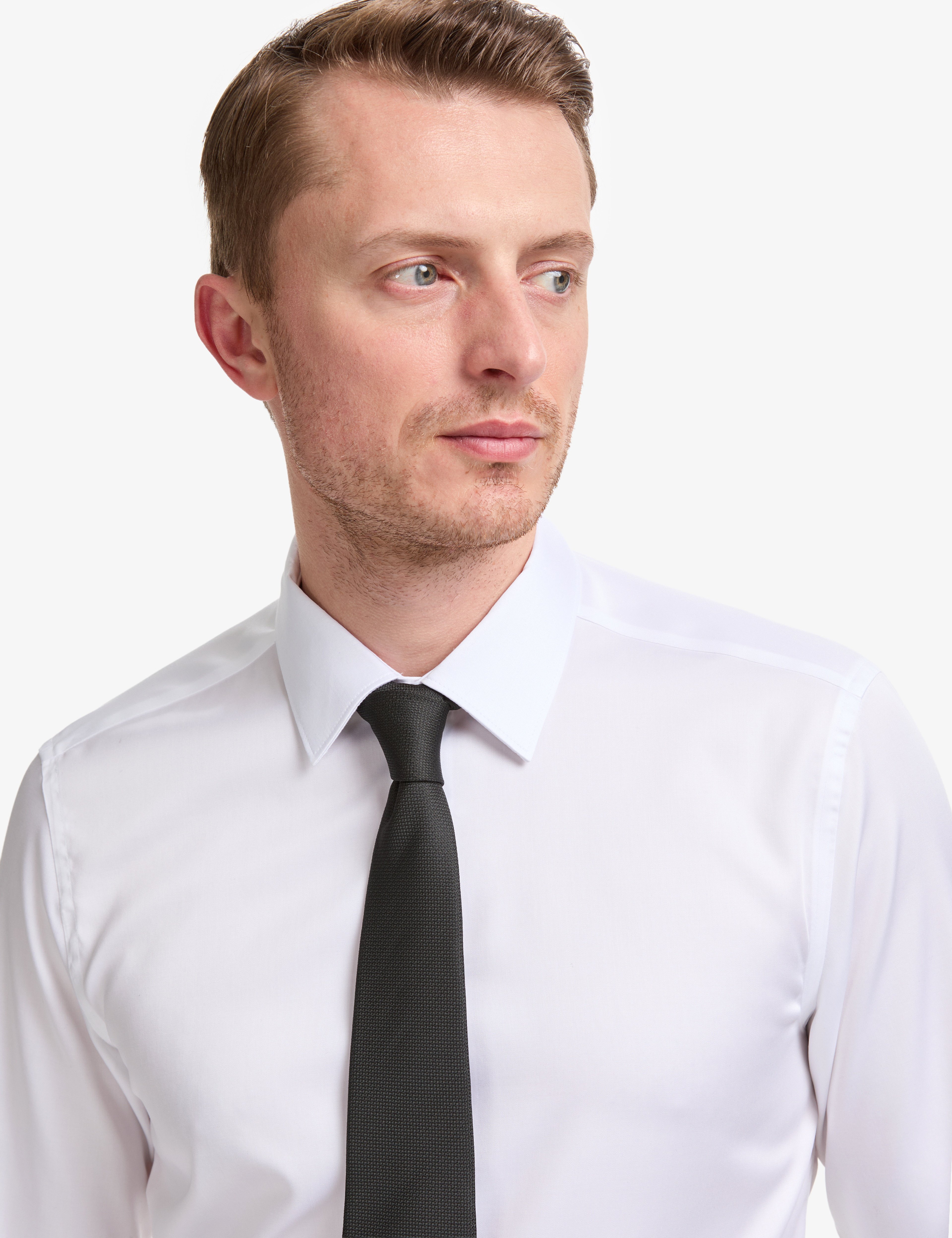 Beyaz Non Iron Easy Care Kumaş Slim Fit Basic Gömlek