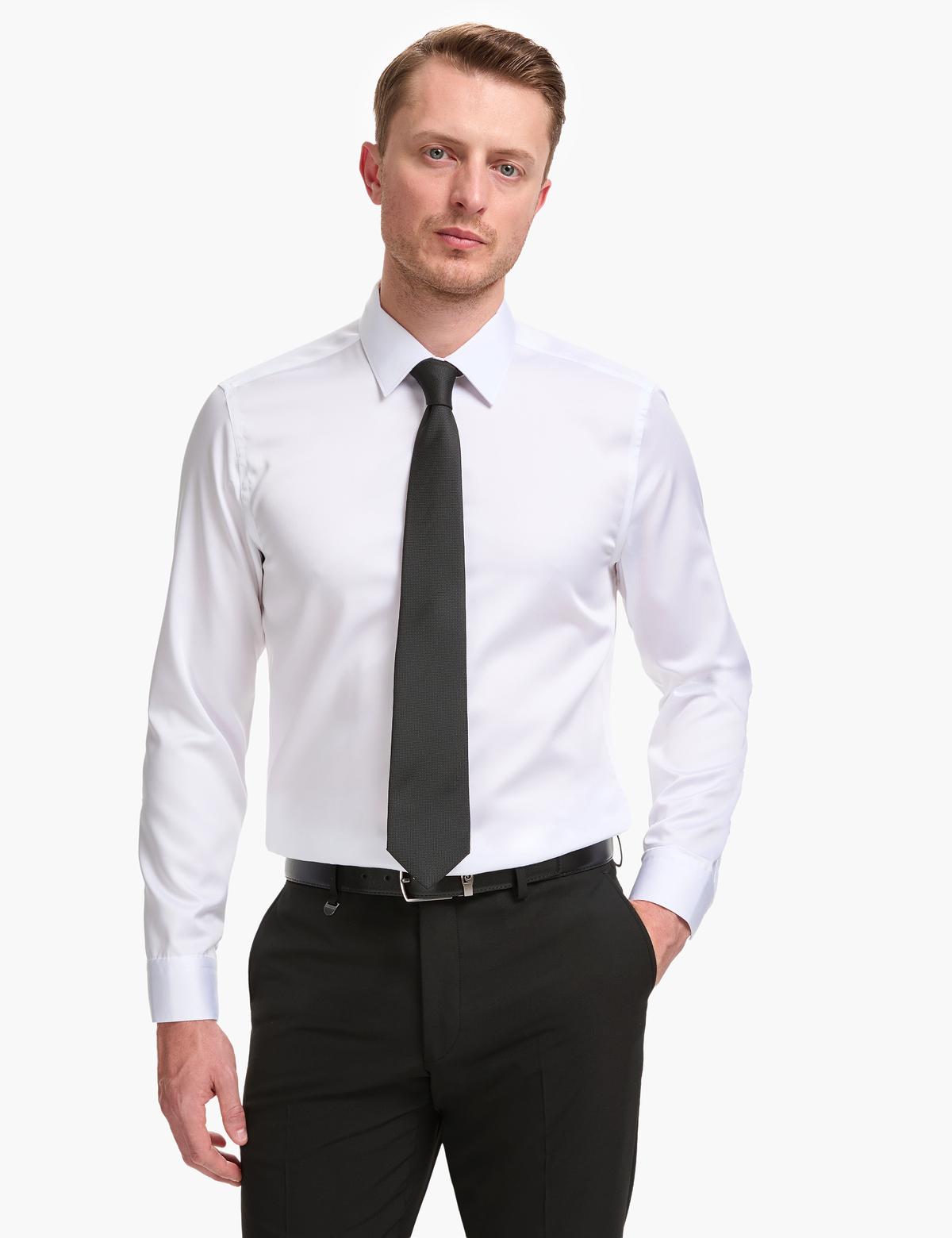 Beyaz Slim Fit Uzun Kollu Basic Gömlek