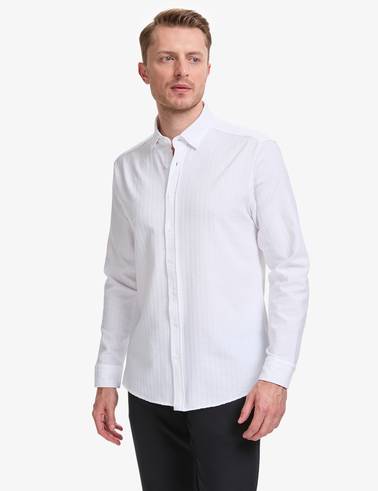 Beyaz Dokulu Regular Fit Kısa Kollu Gömlek