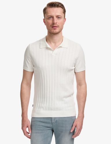 Ekru Slim Fit %100 Pamuk Apaş Yaka Triko Tişört