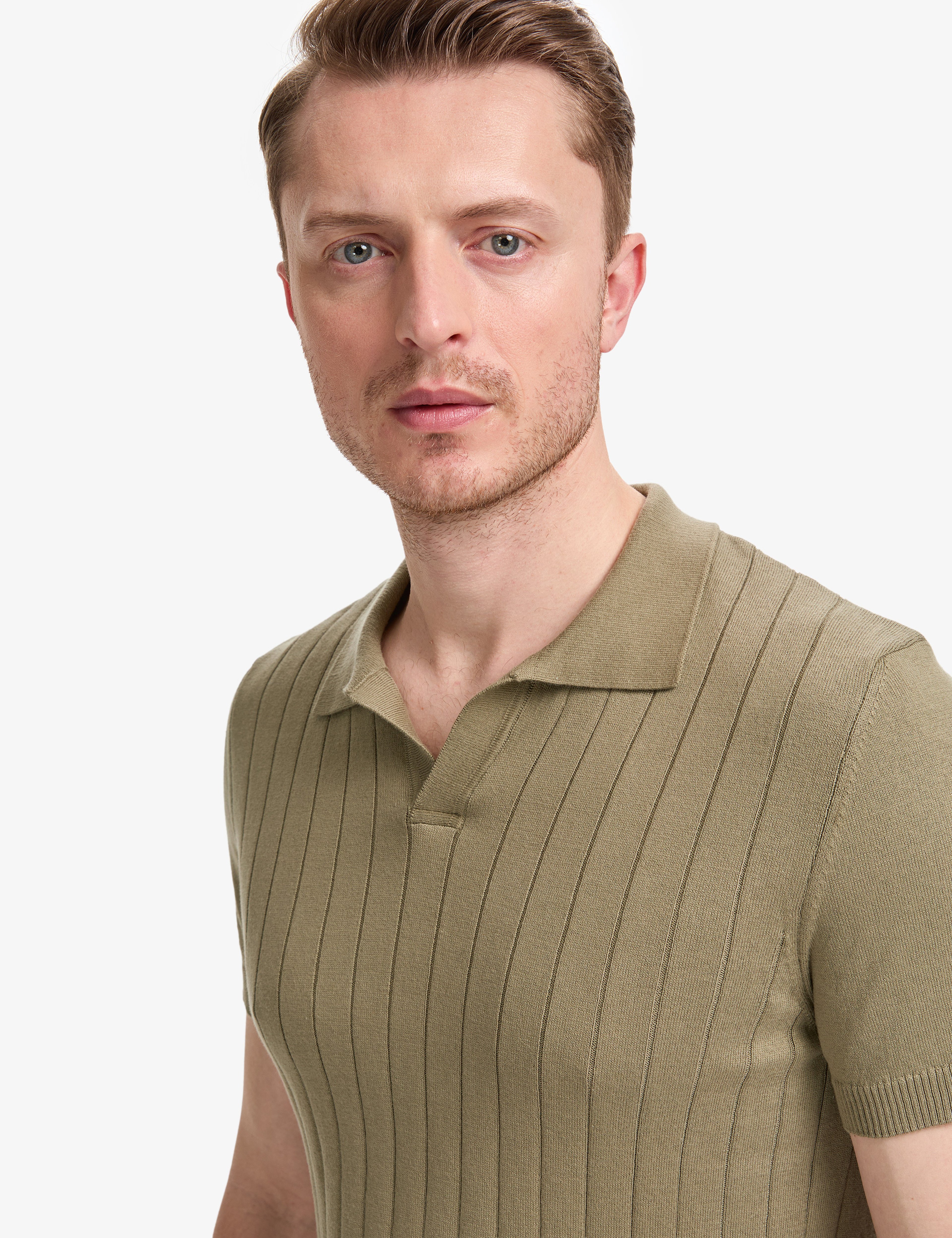 Haki Slim Fit %100 Pamuk Apaş Yaka Triko Tişört - Image 2