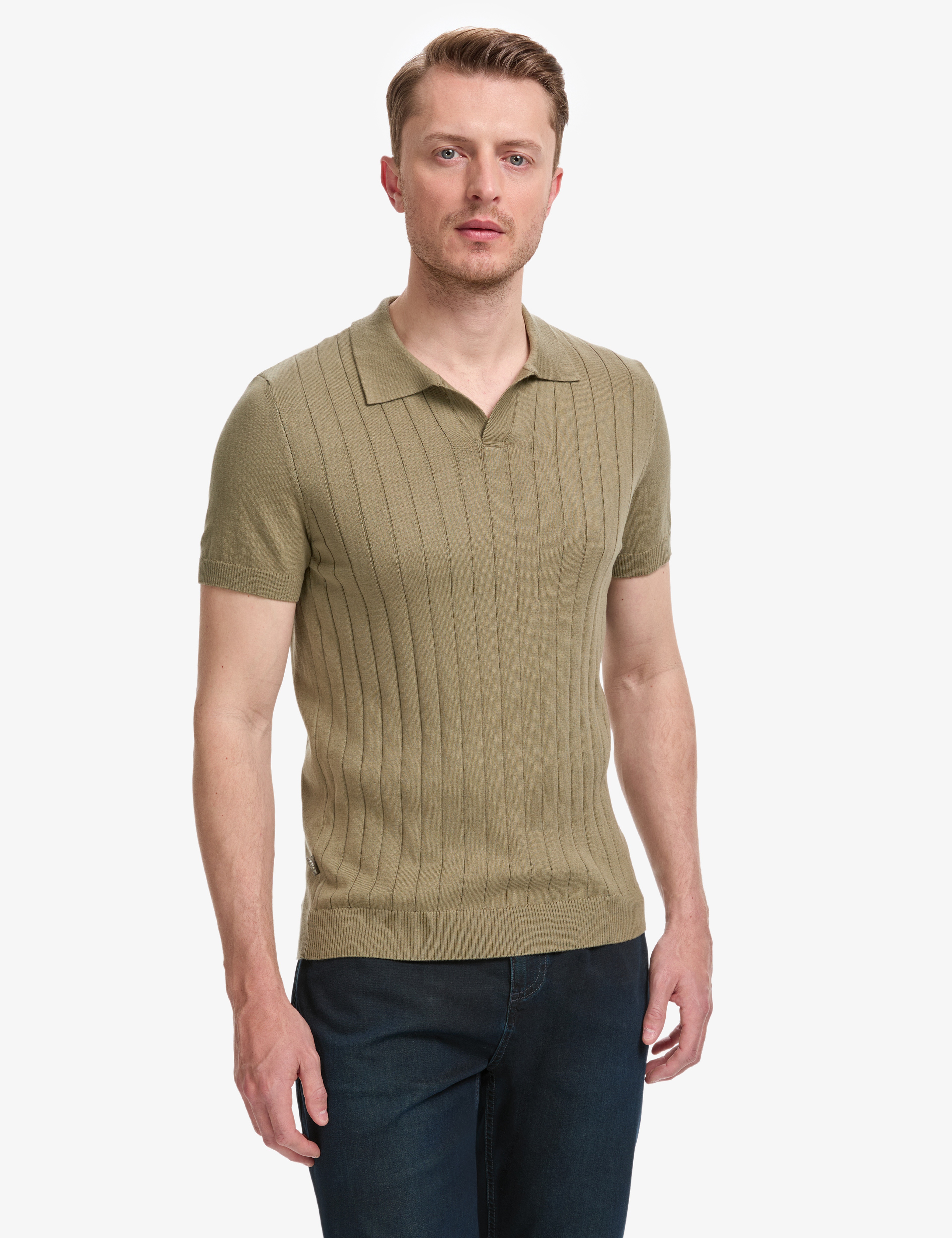 Haki Slim Fit %100 Pamuk Apaş Yaka Triko Tişört