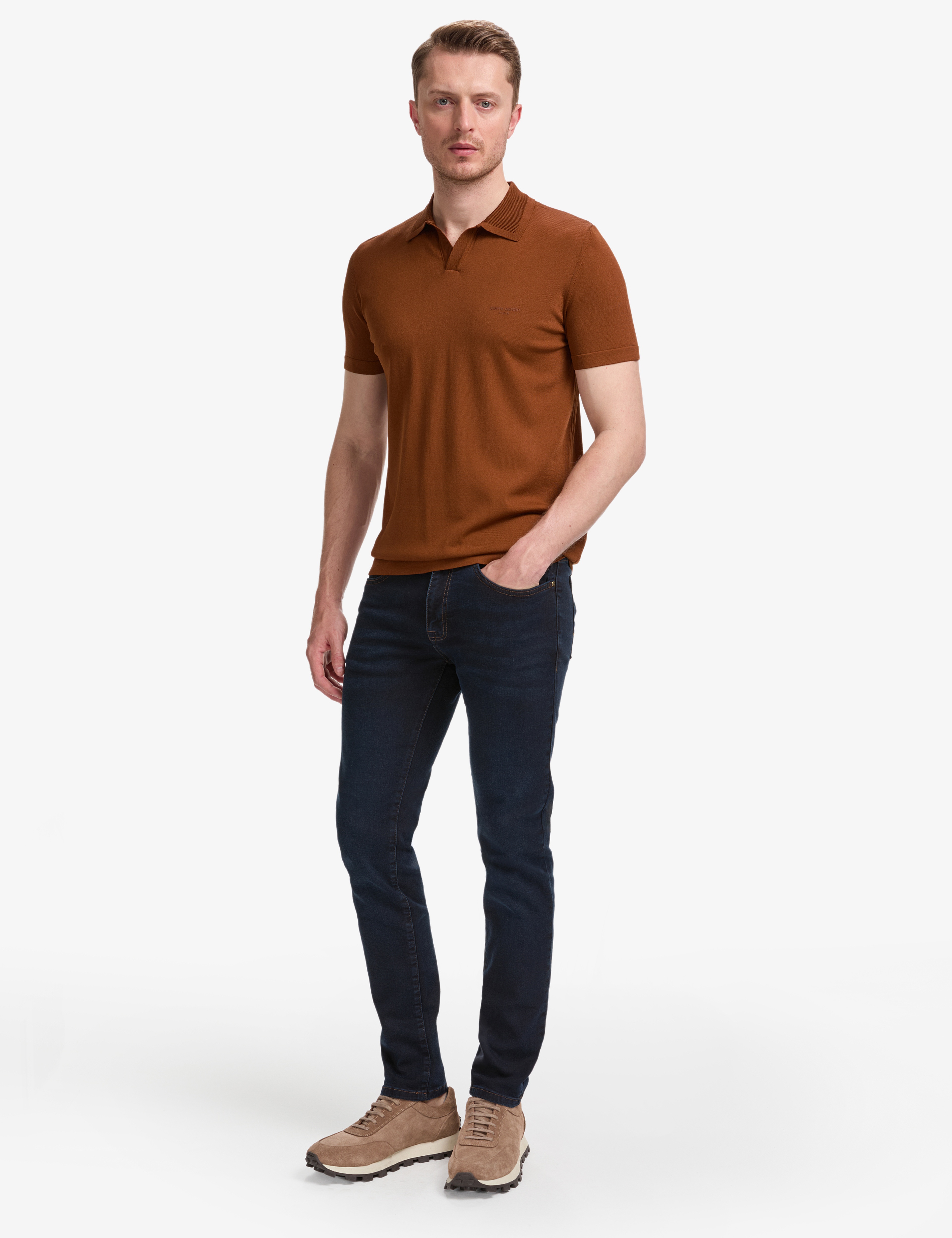 Açık Kahverengi Slim Fit Apaş Yaka Triko Tişört