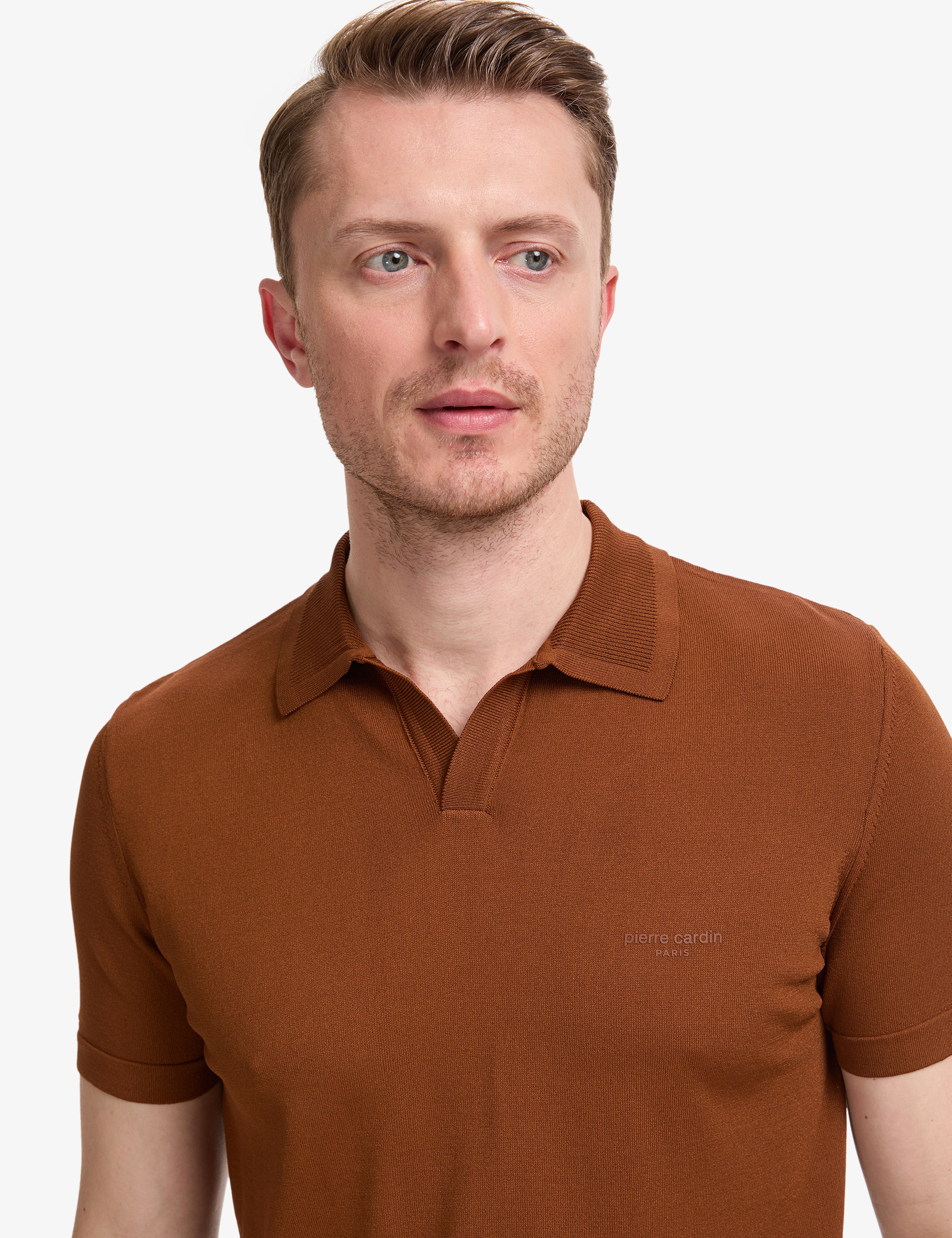 Açık Kahverengi Slim Fit Apaş Yaka Triko Tişört - Image 2