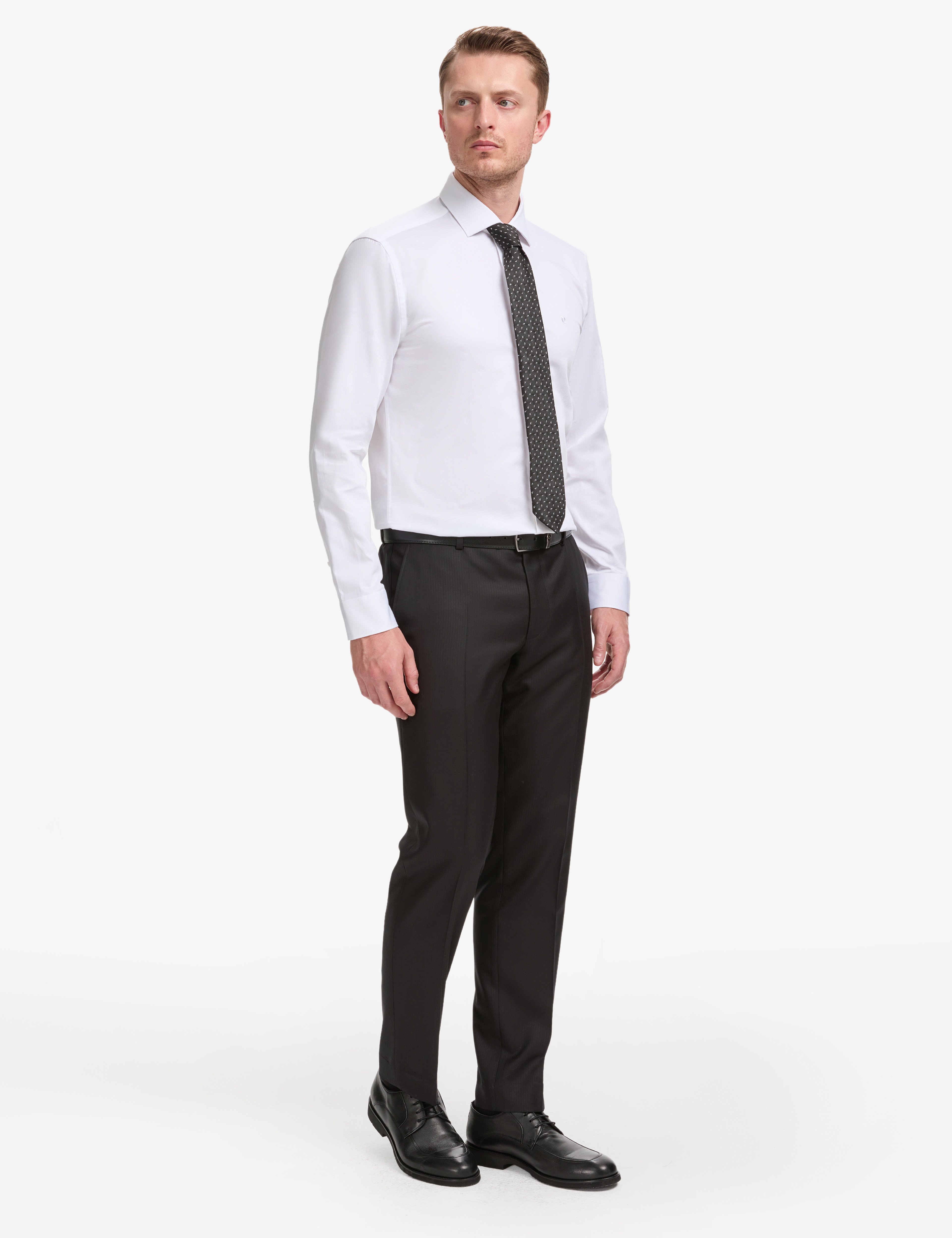 Beyaz İtalyan Yaka Slim Fit Basic Gömlek