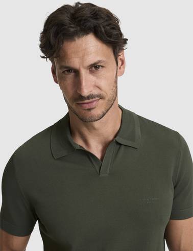 Ekru Slim Fit Apaş Yaka Triko Tişört